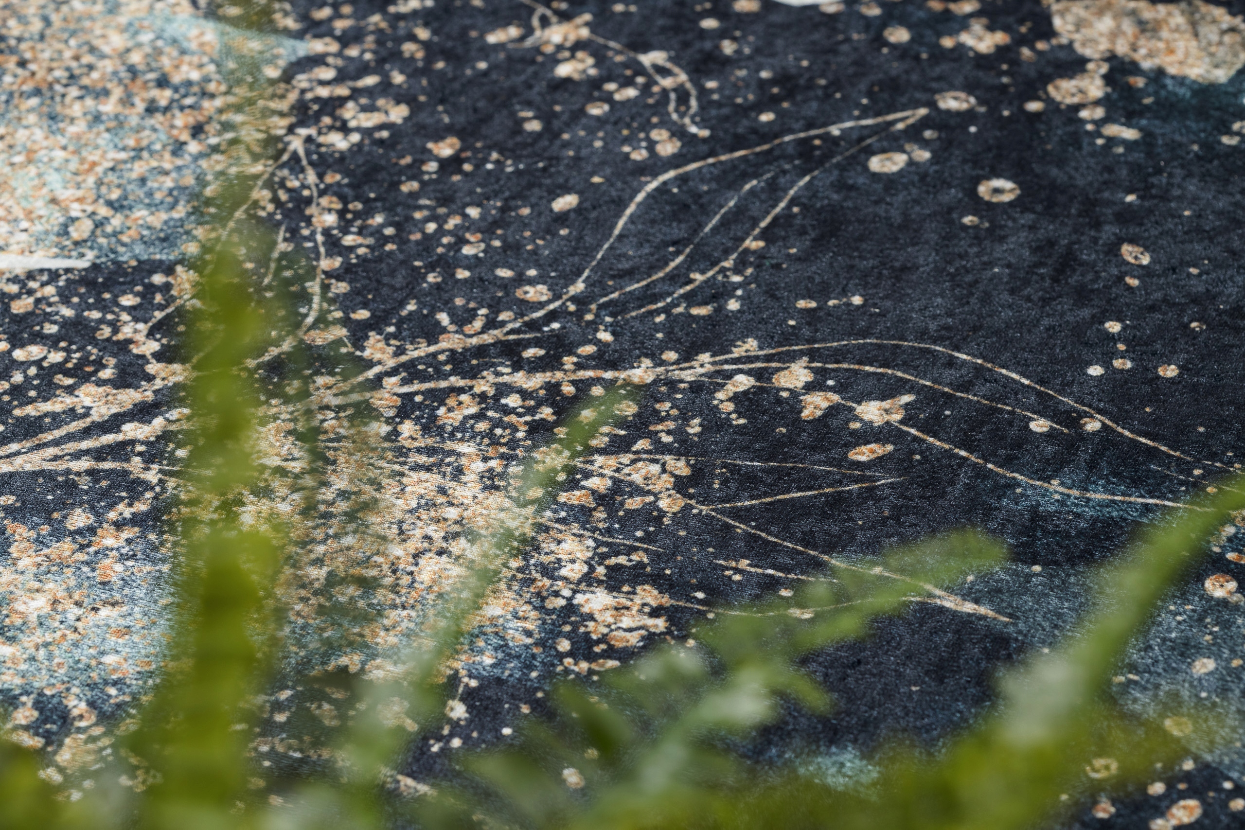 ANTYPOŚLIZGOWY DYWAN DO PRANIA 160x220 LIŚCIE JUNGLE #I064 Rodzaj płaskotkany