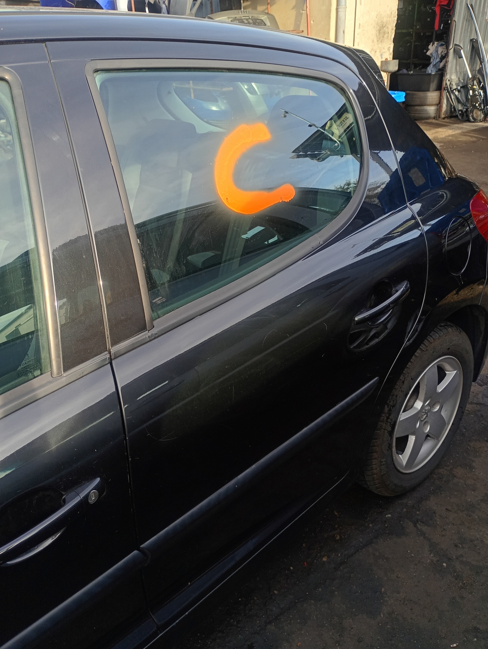 door left rear. rear part Peugeot 207 06-13 code lakieru EXLD