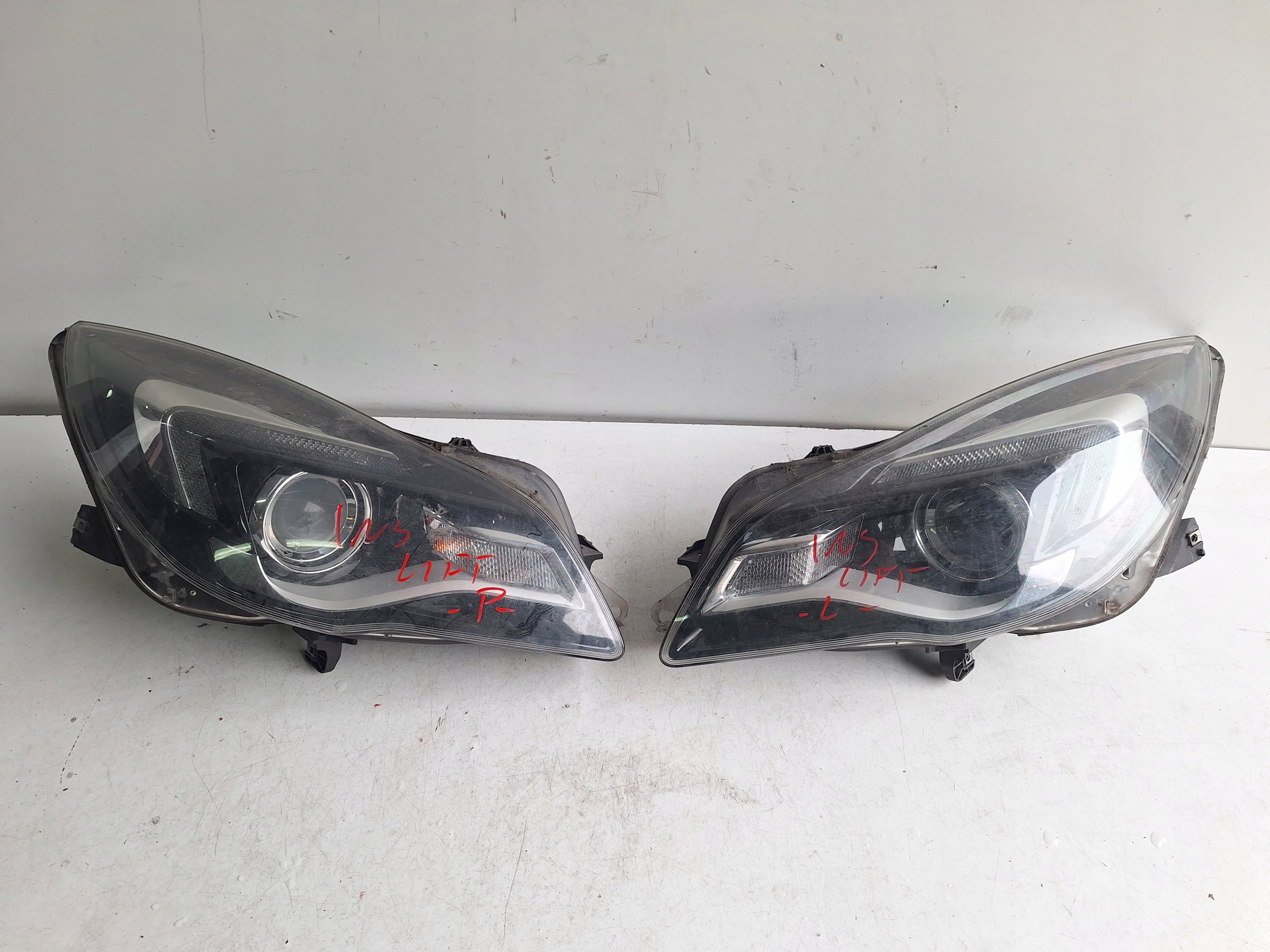 OPEL INSIGNIA A LIFT 13-17 light left + LED UK