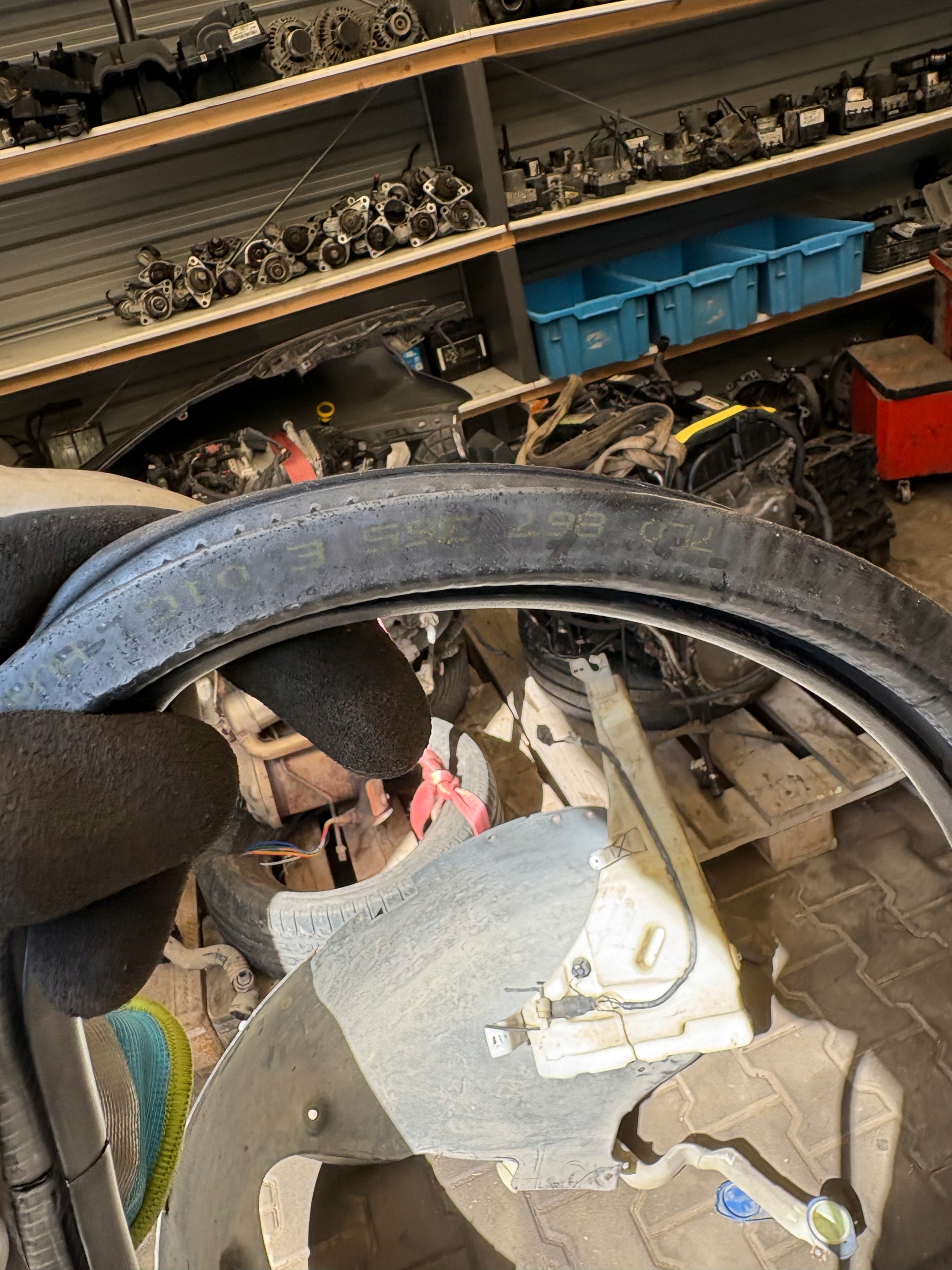 PORSCHE CAYENNE 9P 7L gasket door right front