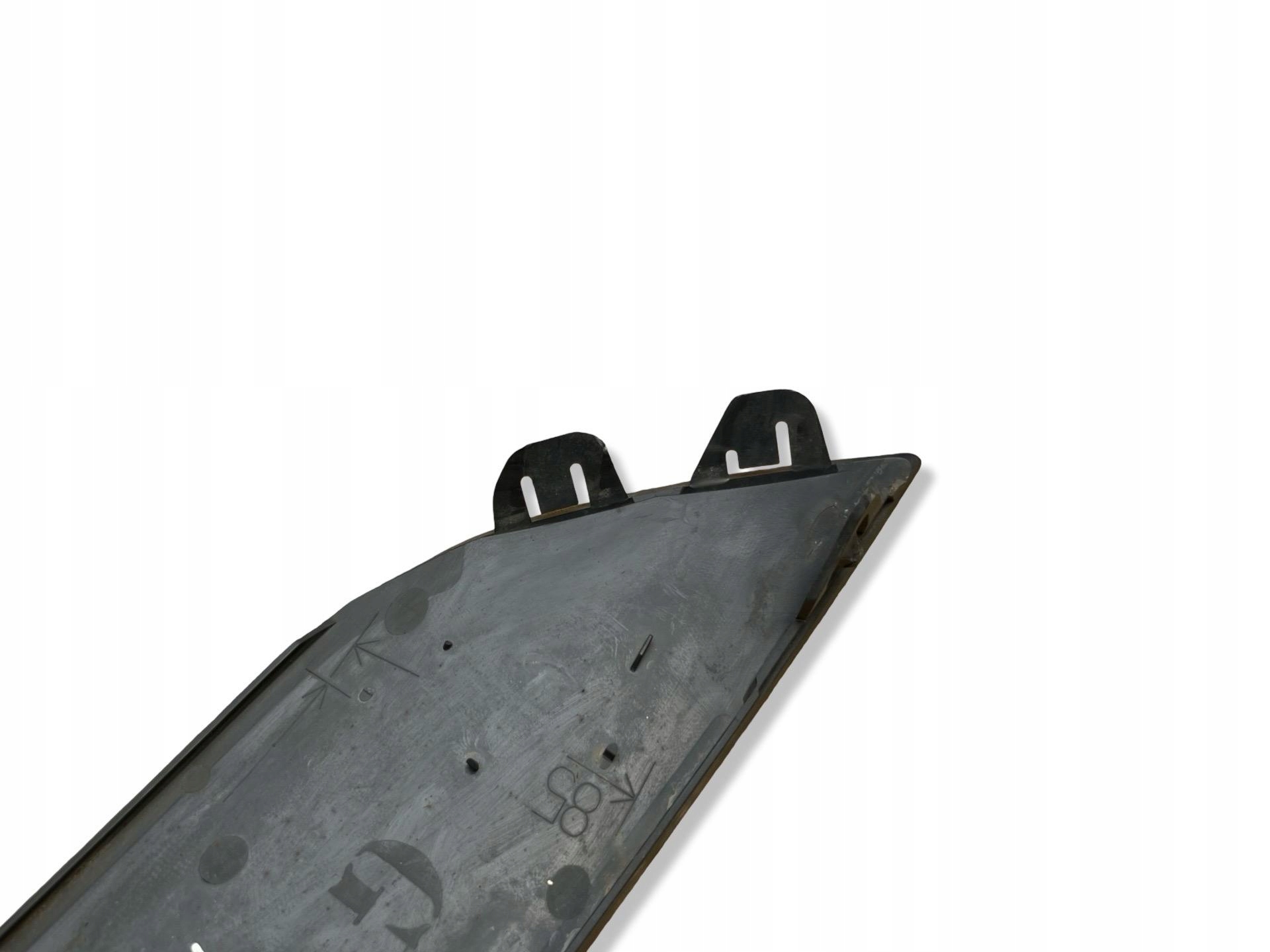 grid of a bumper left side Opel Astra H facelift 2010 13225762