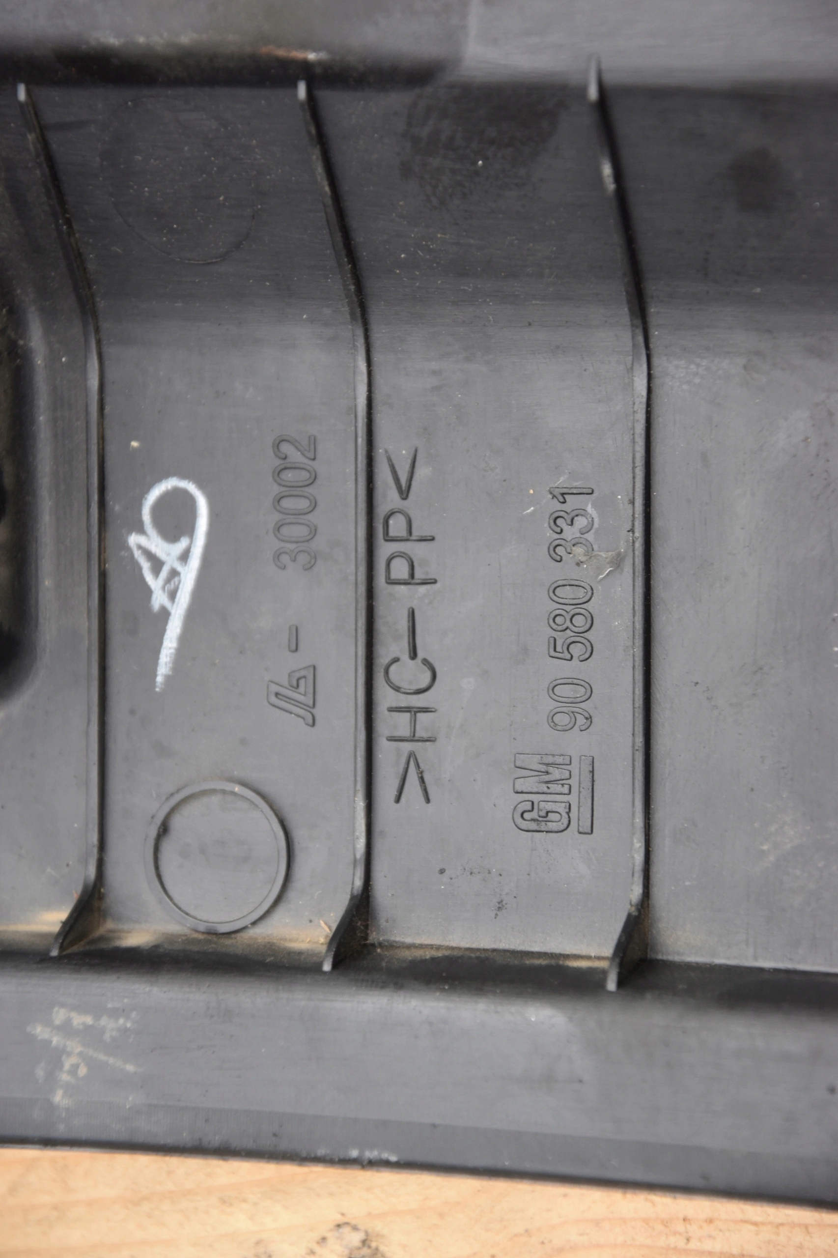 moulding of the threshold boot ZAFIRA A 2.2 90580331