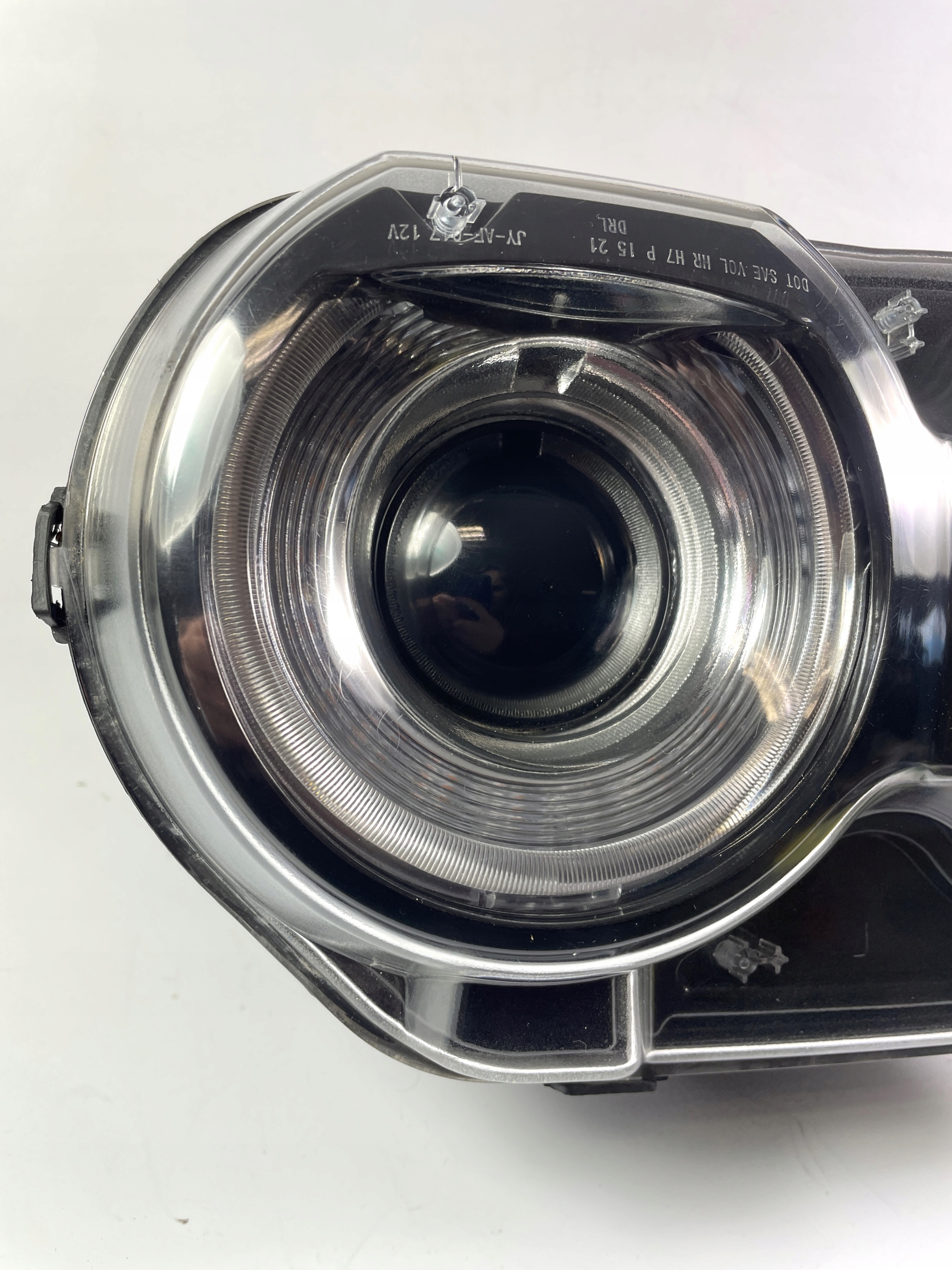 Dodge Challenger 2015-23 reflektor light left front replacement