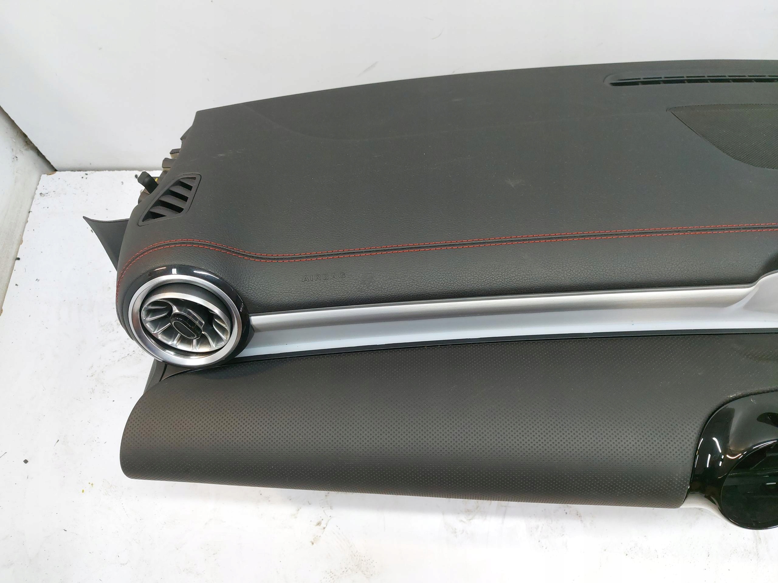 MERCEDES W205 консоль торпеда англия