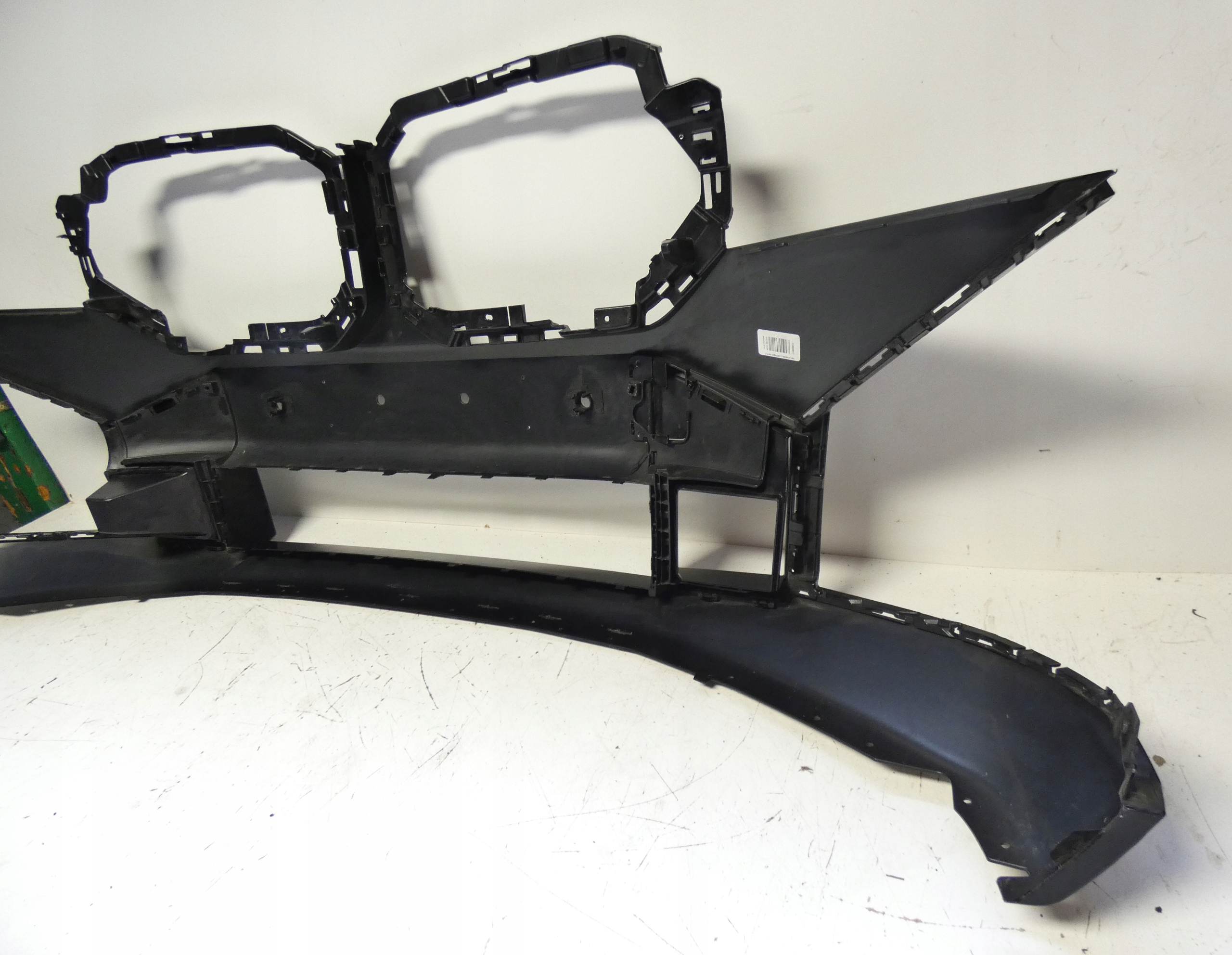 BMW XM G09 9451675 below 6 PDC 2022- bumper front front