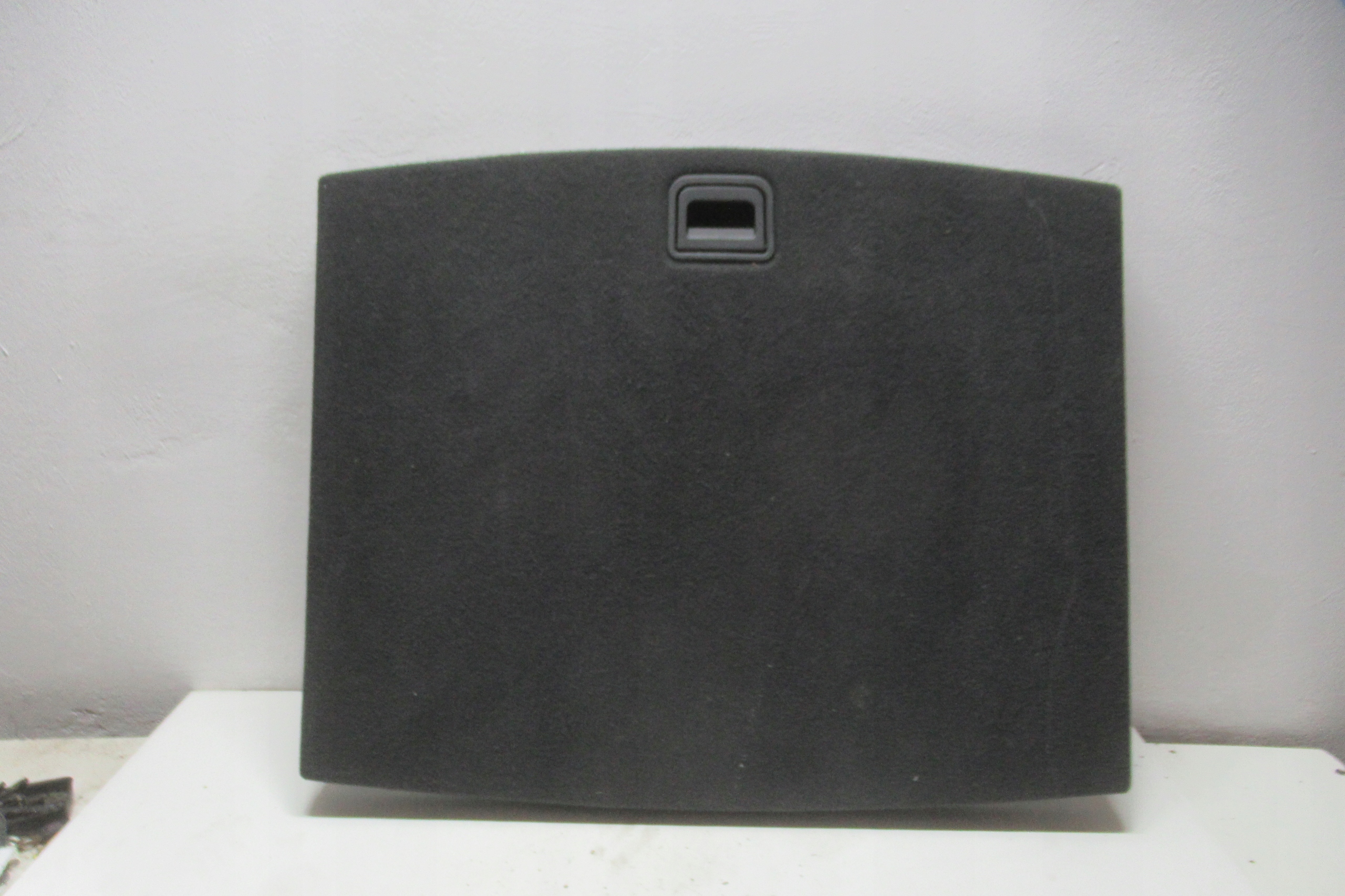 AUDI A4 B8 FL 2.0 TFSI 14R floor mats boot 8K9861531