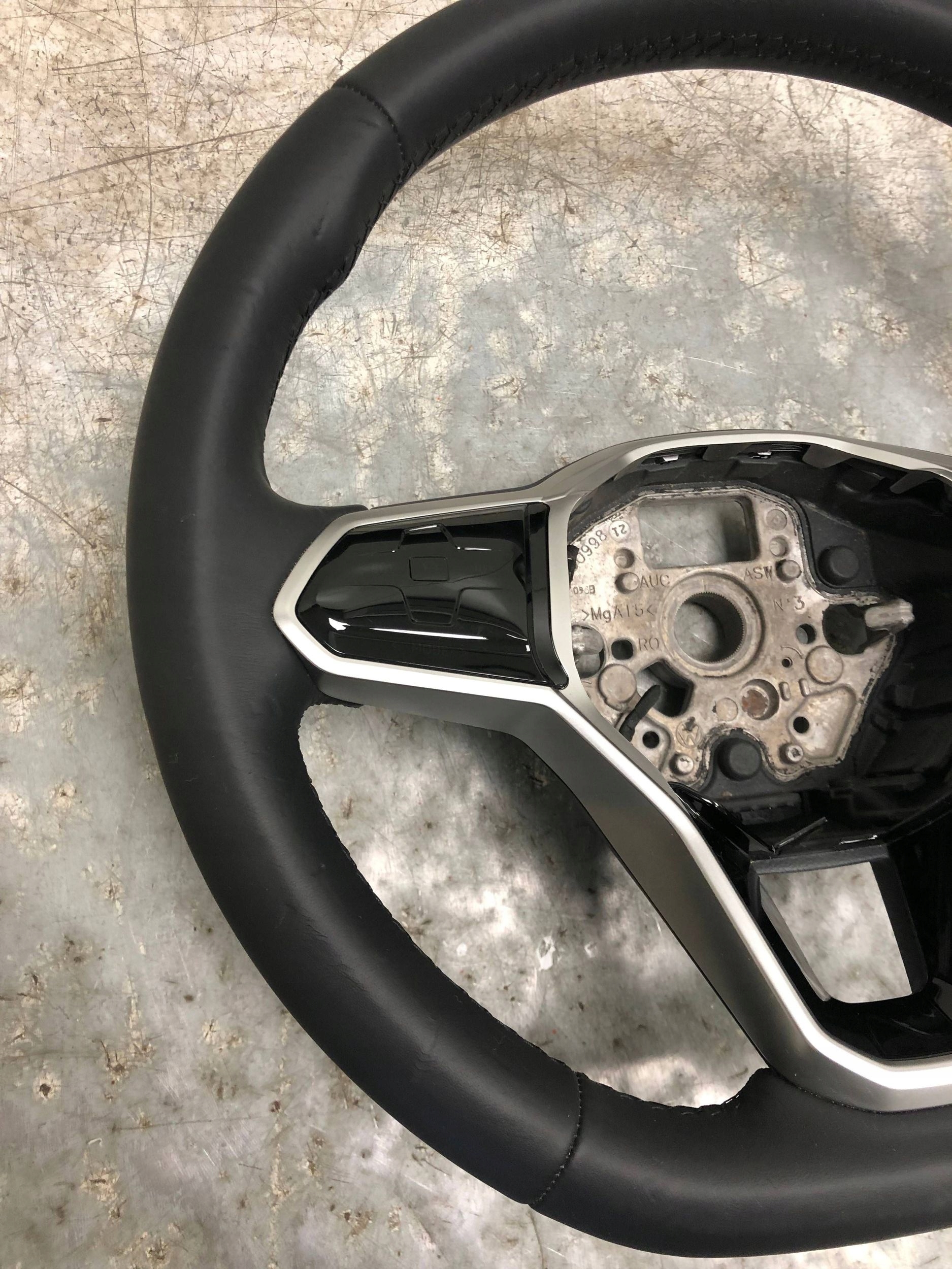lenkrad Leder MULTIFUNKCJA DOTYKOWA VW ID3 ID.3 ID4 ID.4 10A419089