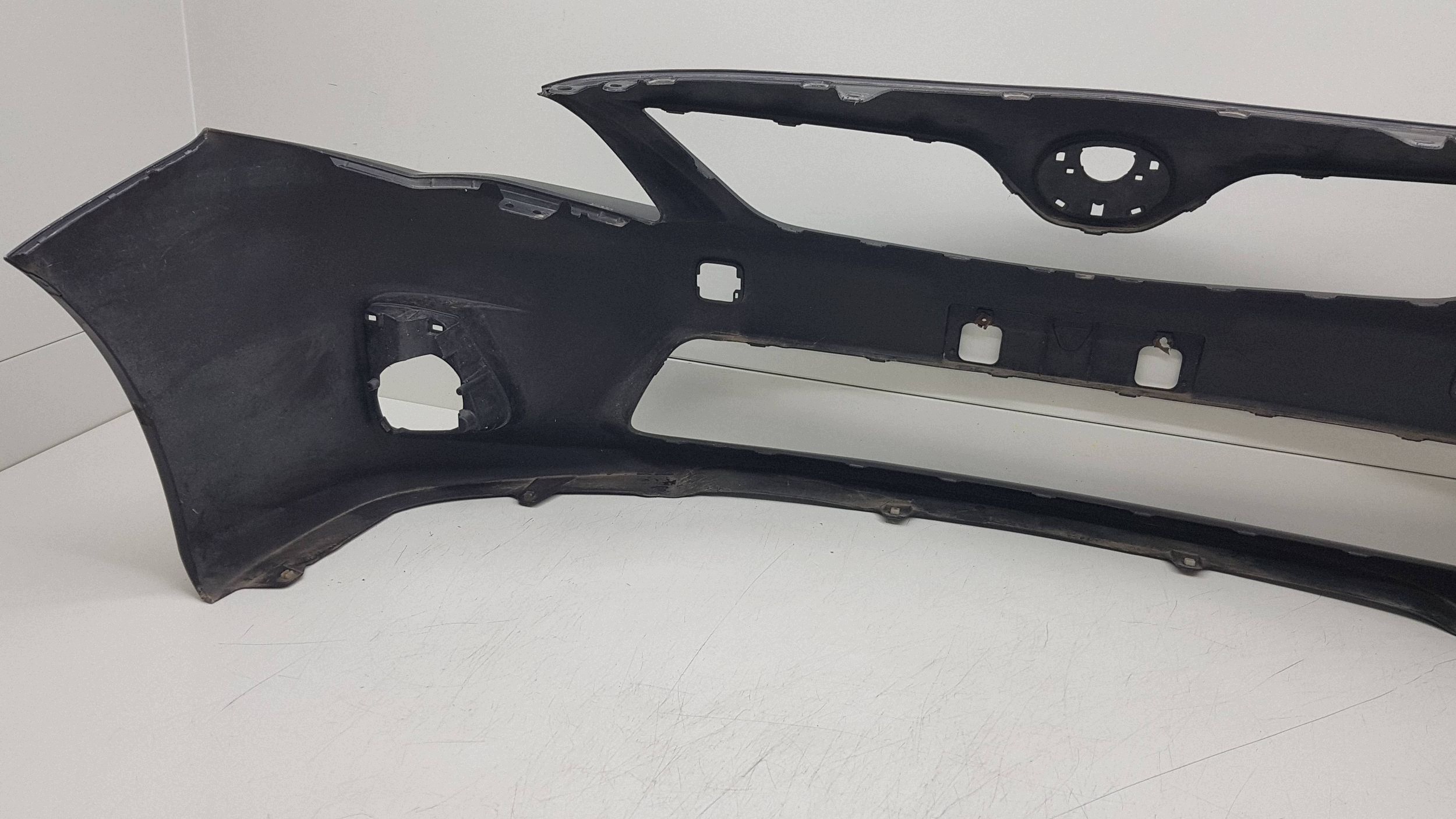 TOYOTA COROLLA E15 LIFT 2009 nárazník předek 52119-12C70