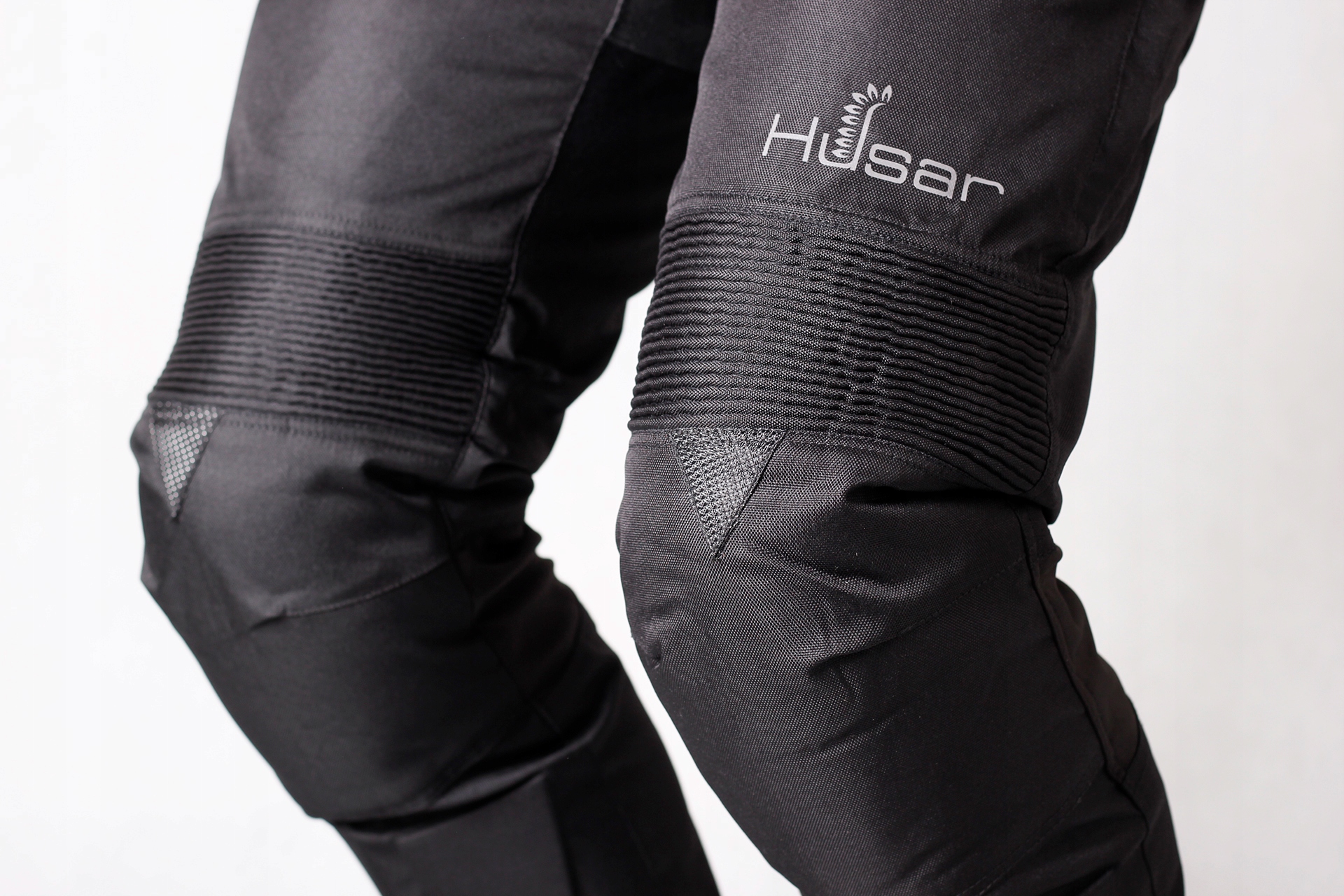 SPODNIE MOTOCYKLOWE TEKSTYLNE HUSAR SCORPION Materiał tekstylia