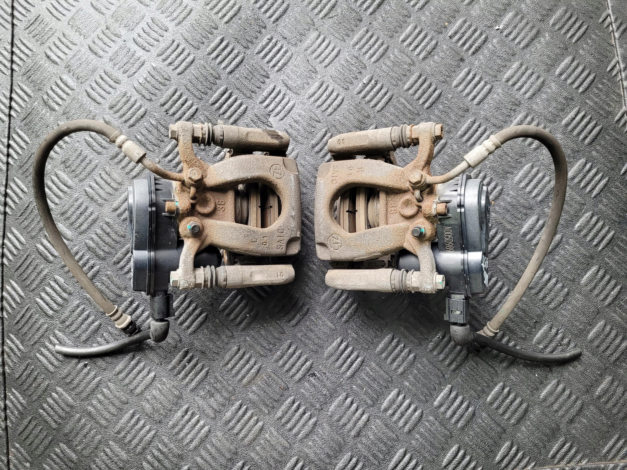 caliper rear part rear left MG HS and 1.5 T TGI