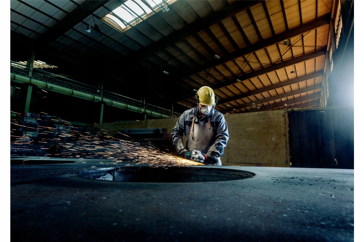 Szlifierka kątowa 230mm 2400W WE 24-230 MVT QUICK Metabo Kod producenta WE 24-230 MVT Quick