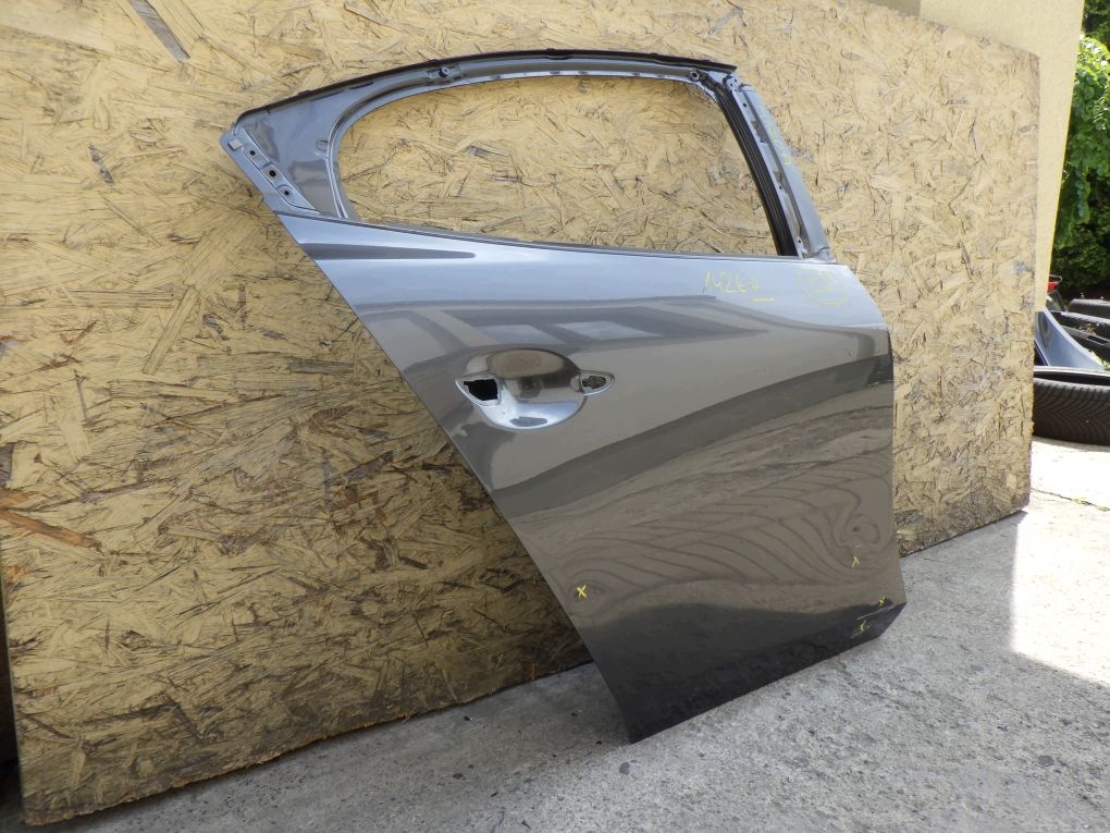 MAZDA 3 IV BP sedan 2019- door right rear.