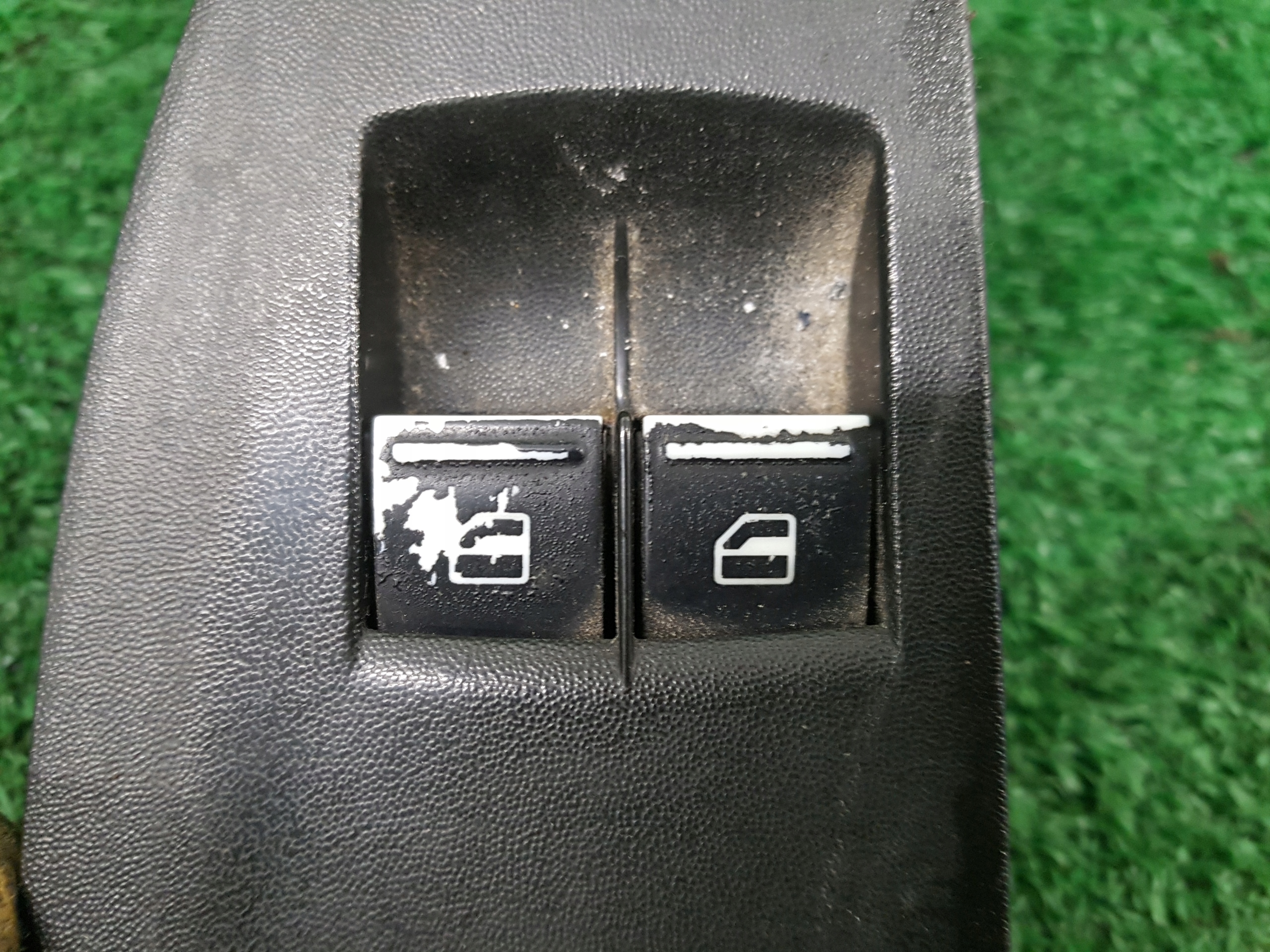 control panel of the window driver´s SEAT LEON 1P1867171