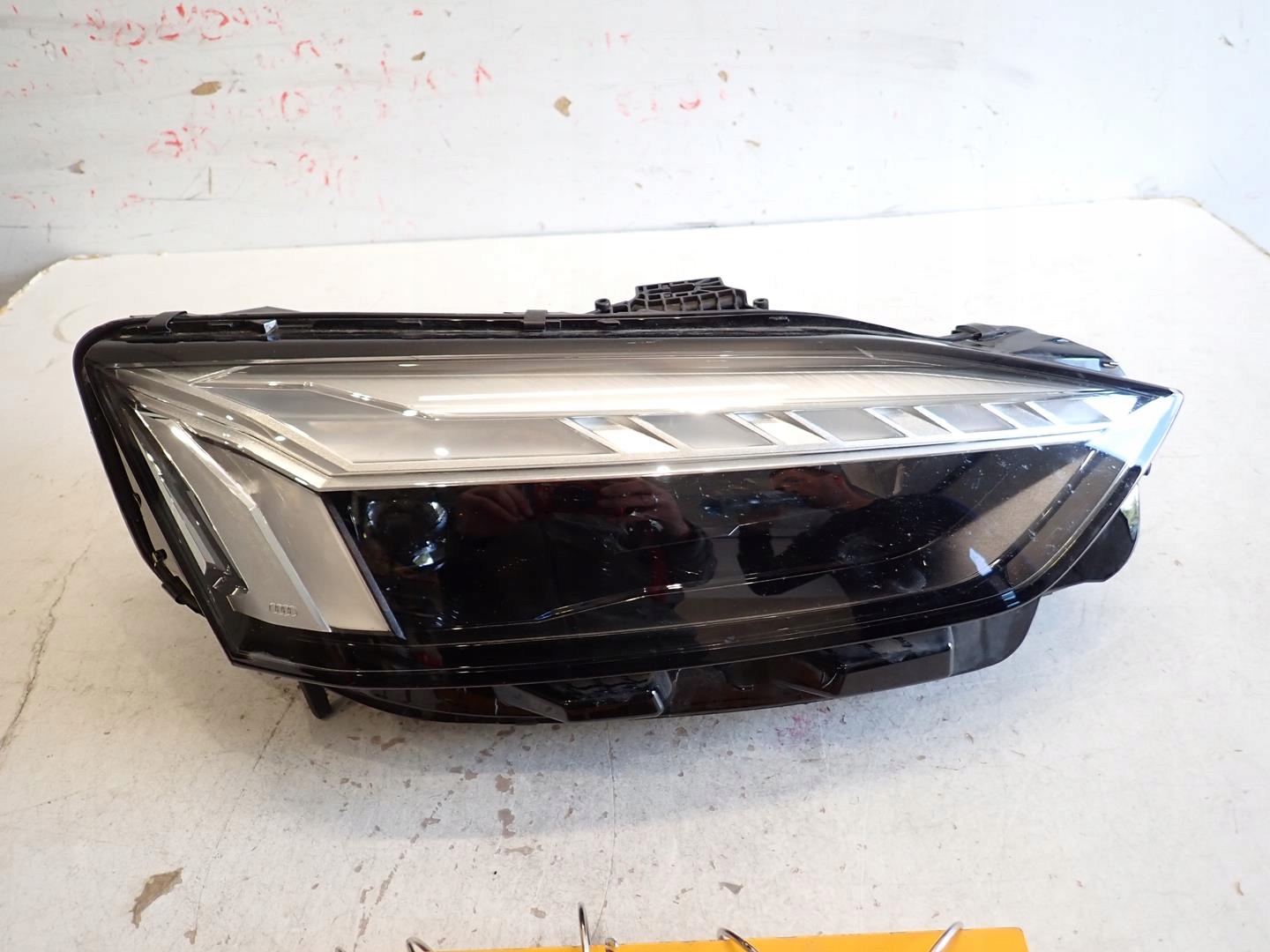 light front front right AUDI A5 II 2016- FULL LED MATRIX 8W6941040