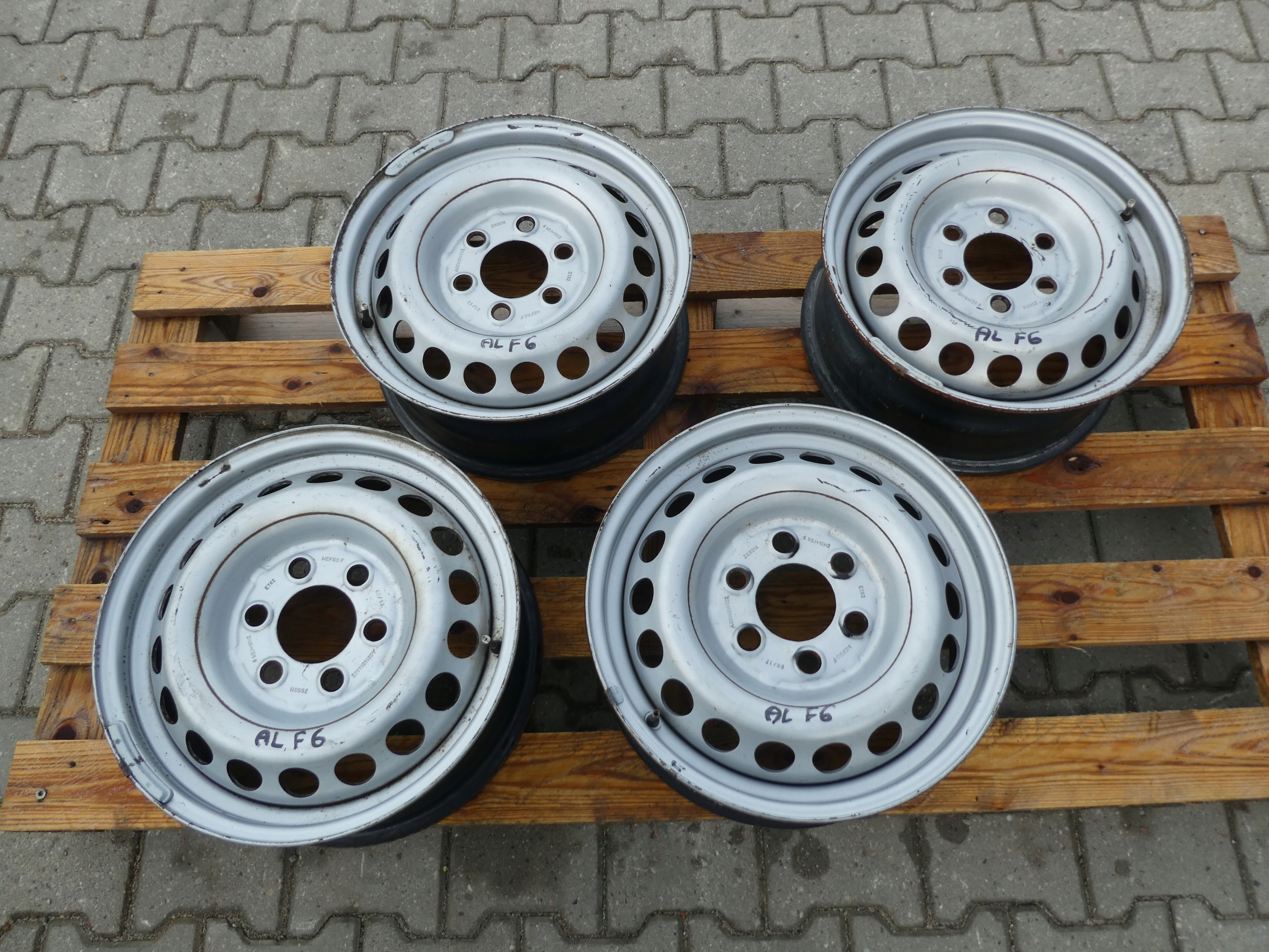4X discs metal disc MERCEDES SPRINTER CRAFTER A0014014802