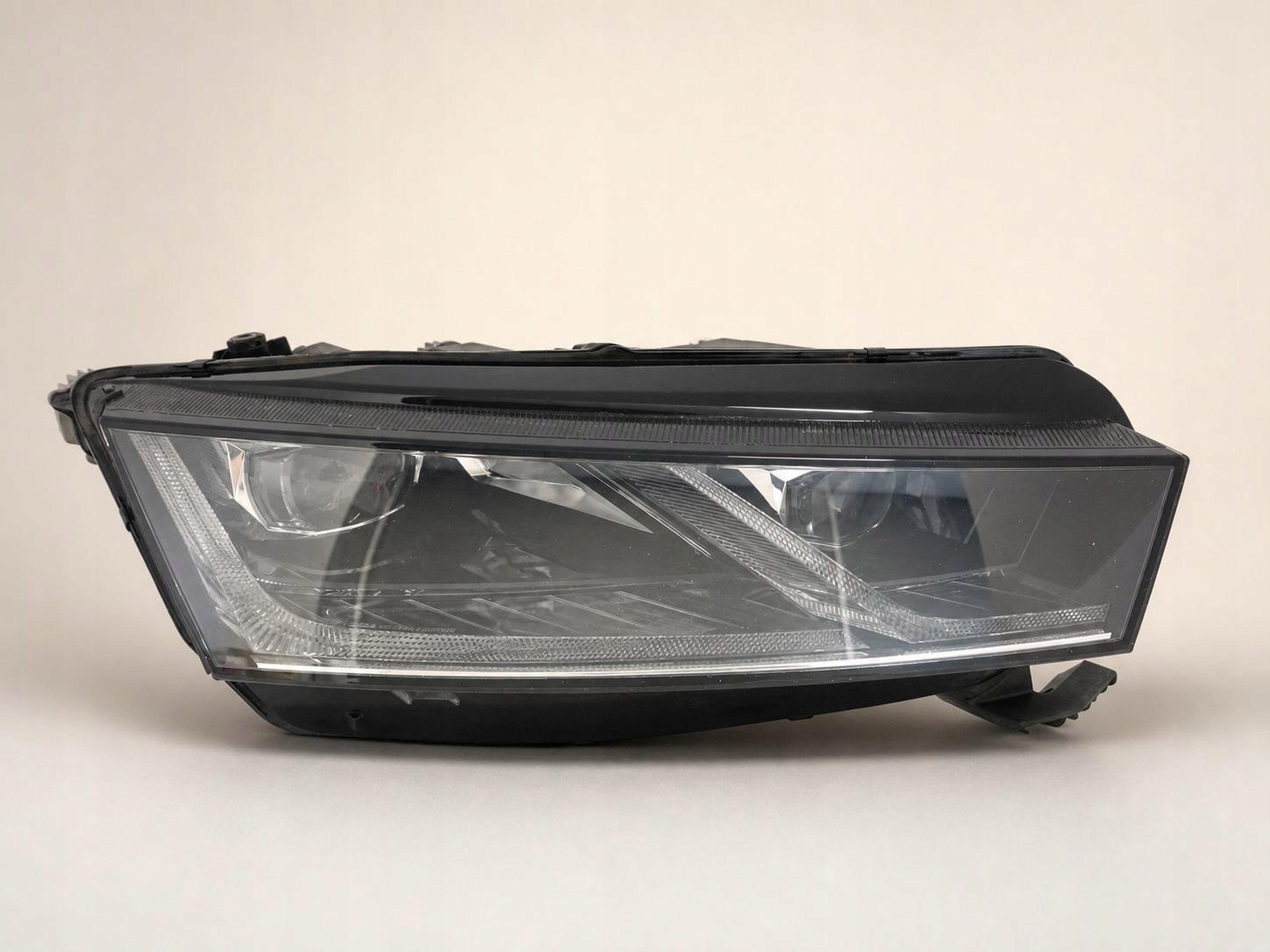SKODA OCTAVIA IV 4 5E4 20-24 light FULL LED CRYSTAL LIGHTING right front EU