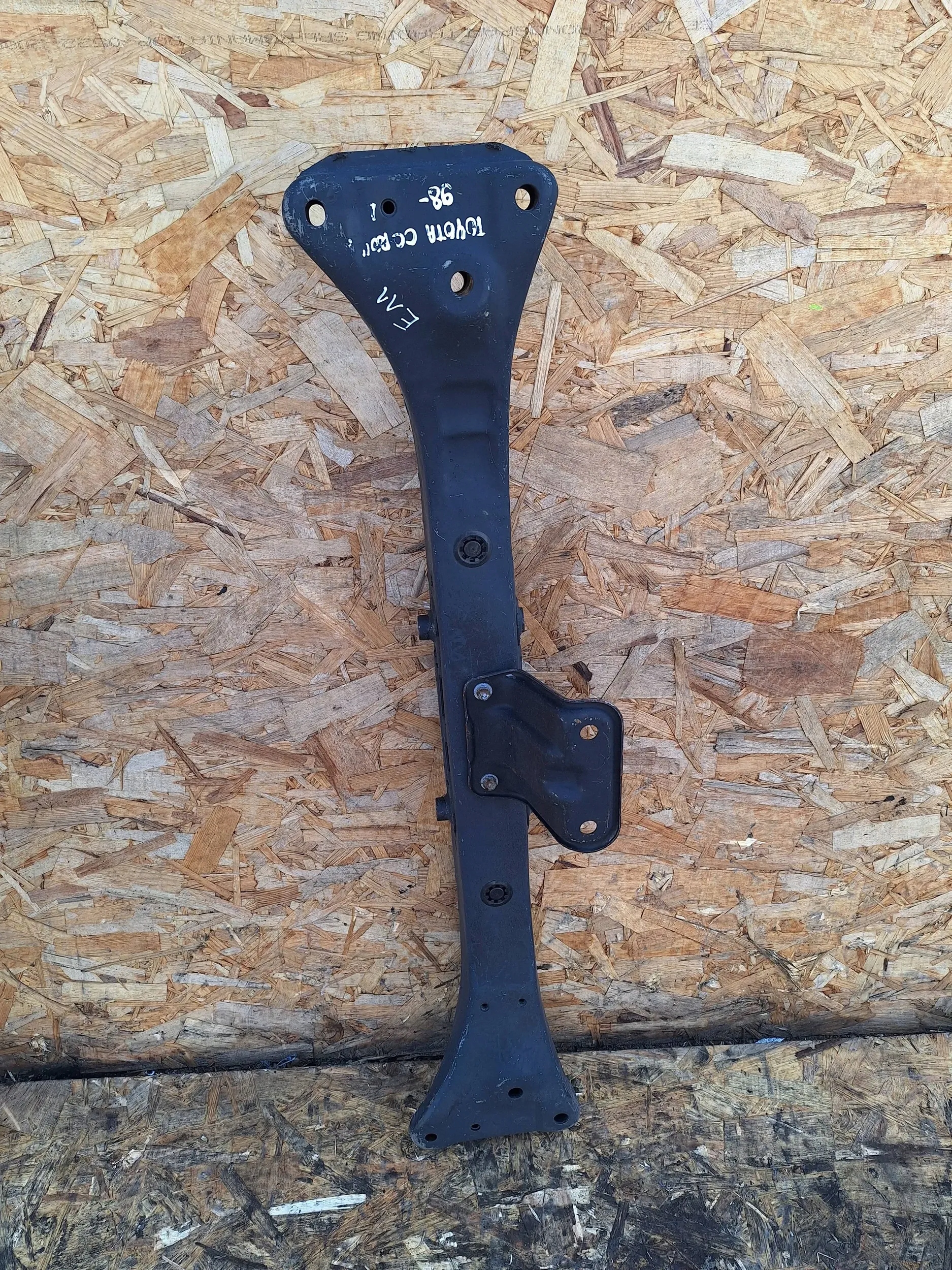 axle beam axle beam subframe rear part Toyota Corolla E11 97-02 original