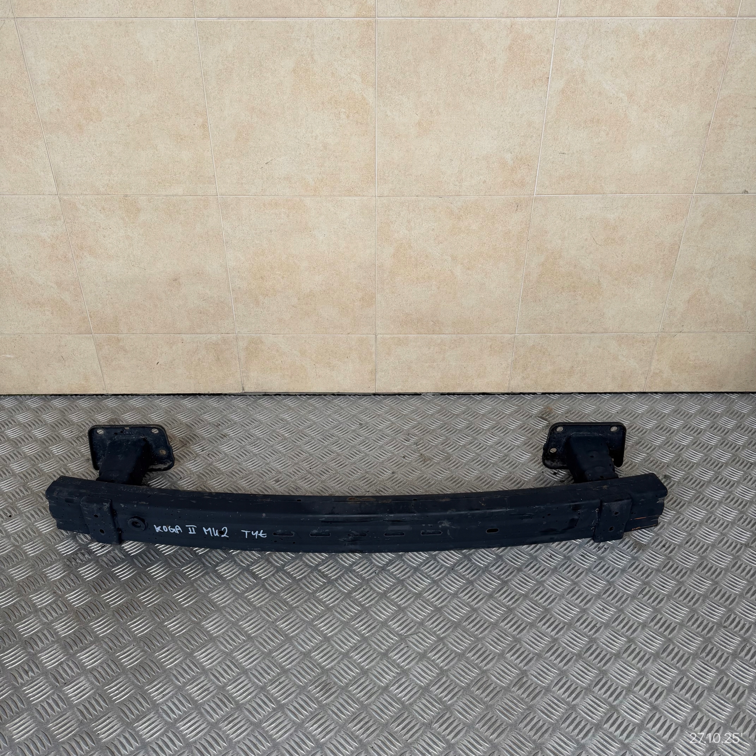 sider rear beam tip pillar FORD KUGA II MK2