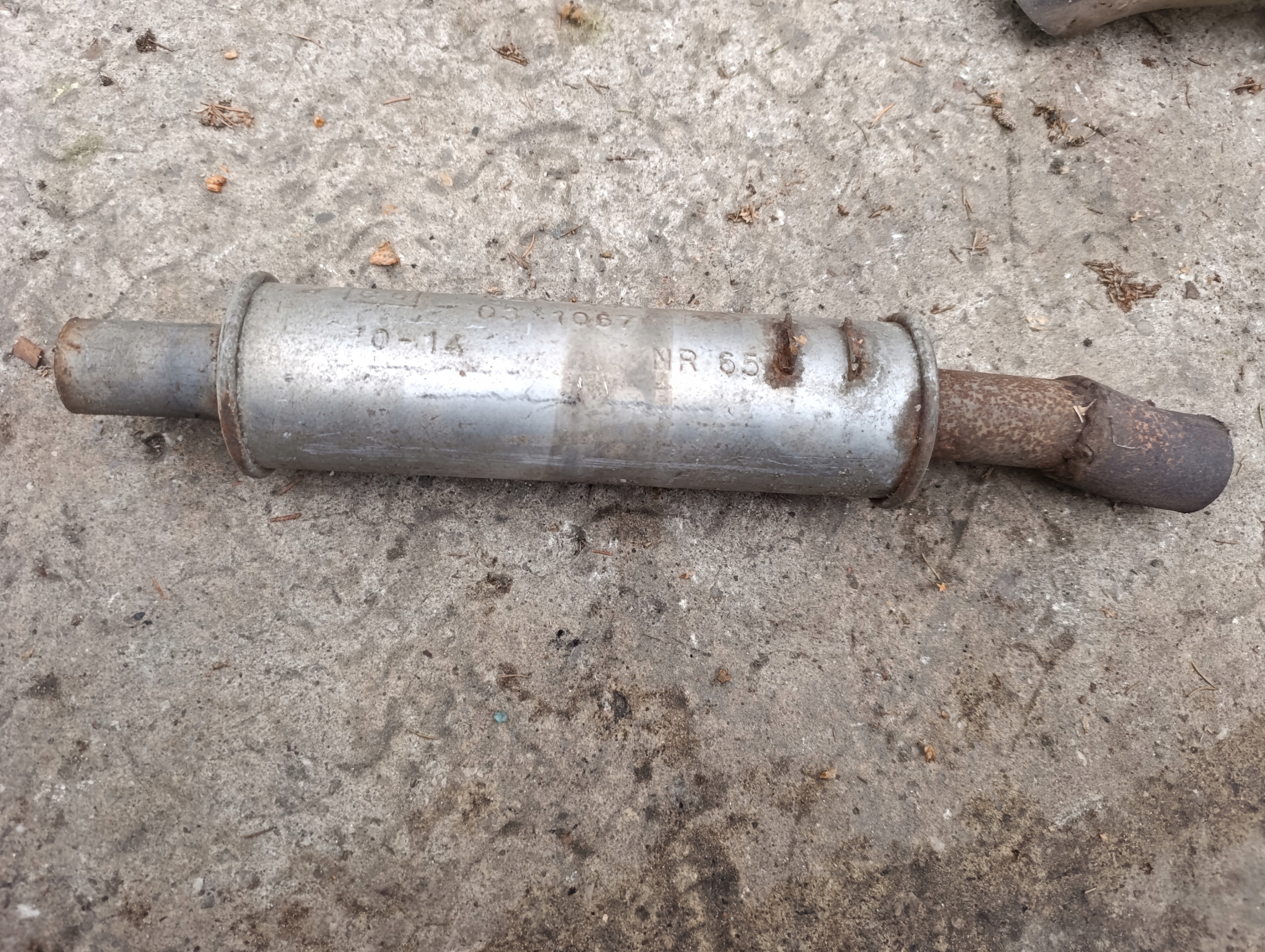 tlumik mitte mitsubishi colt MER-485 031067