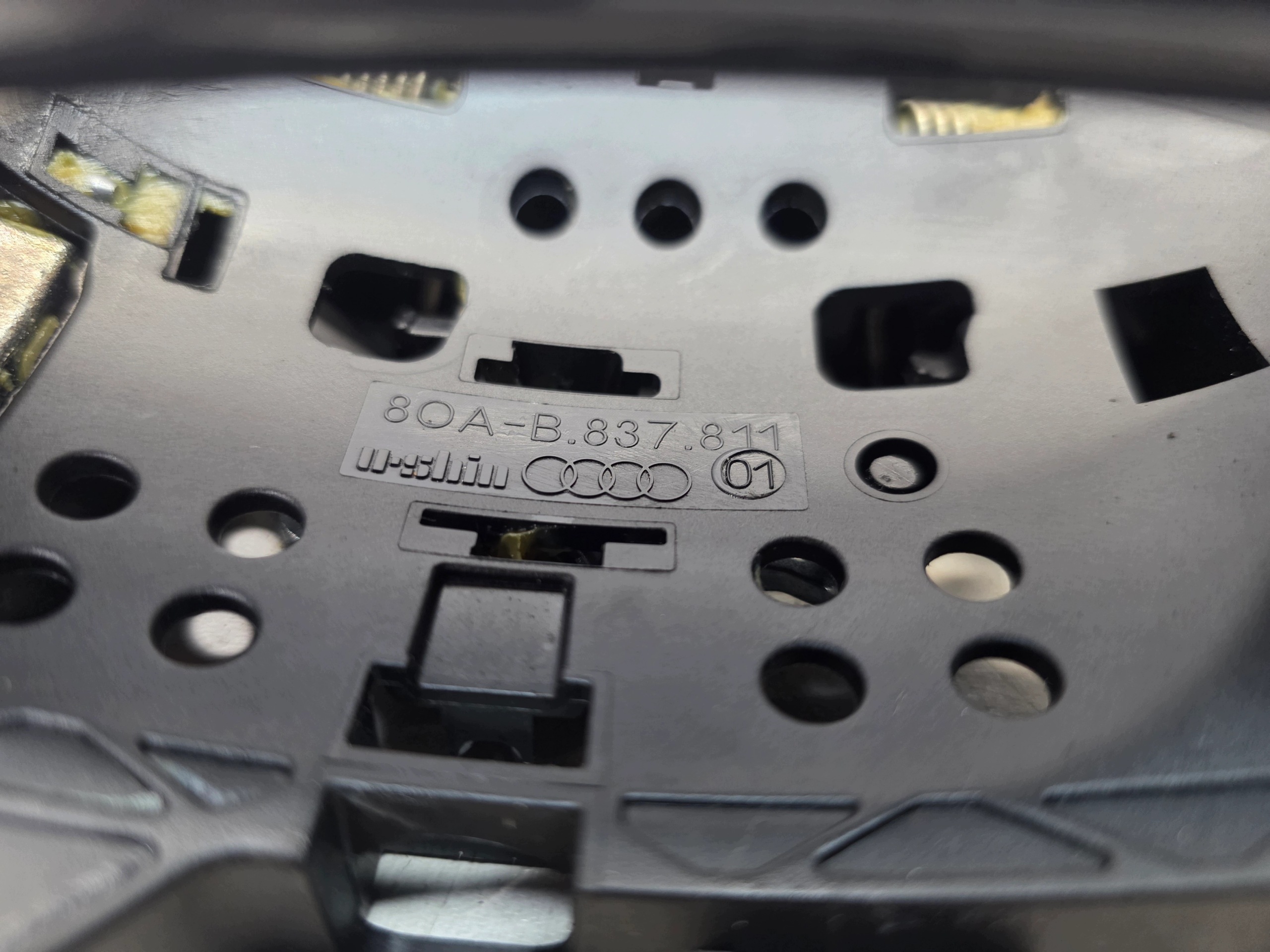 handle left LED KEEYLESS GO AUDI Q5 FY 80A837811 LX7L