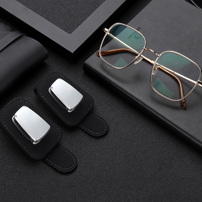 UCHWYT HOLDER NA OKULARY DO SAMOCHODU KLIPS UNIWERSALNY RENAULT Stan opakowania oryginalne