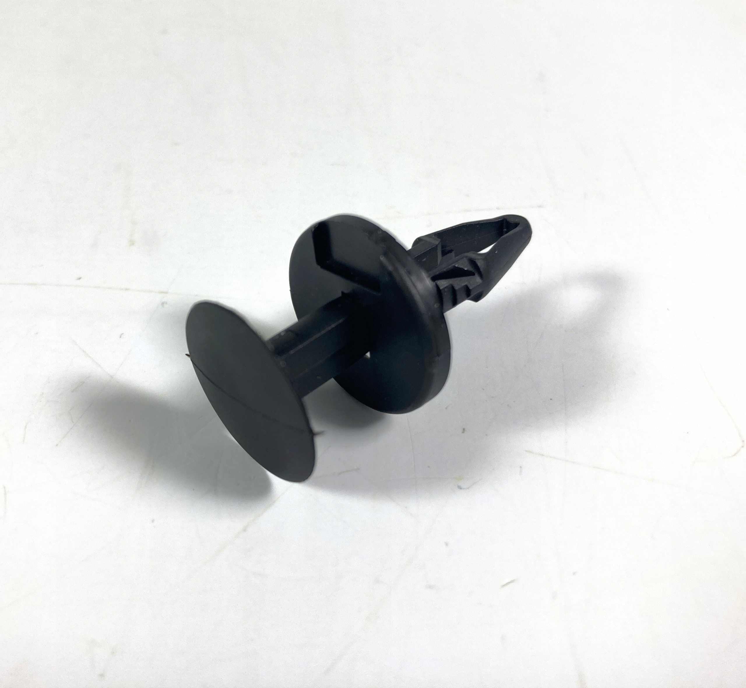 MOPAR - kolek spinka klips Challenger Charger Ram Cherokee Chrysler 300