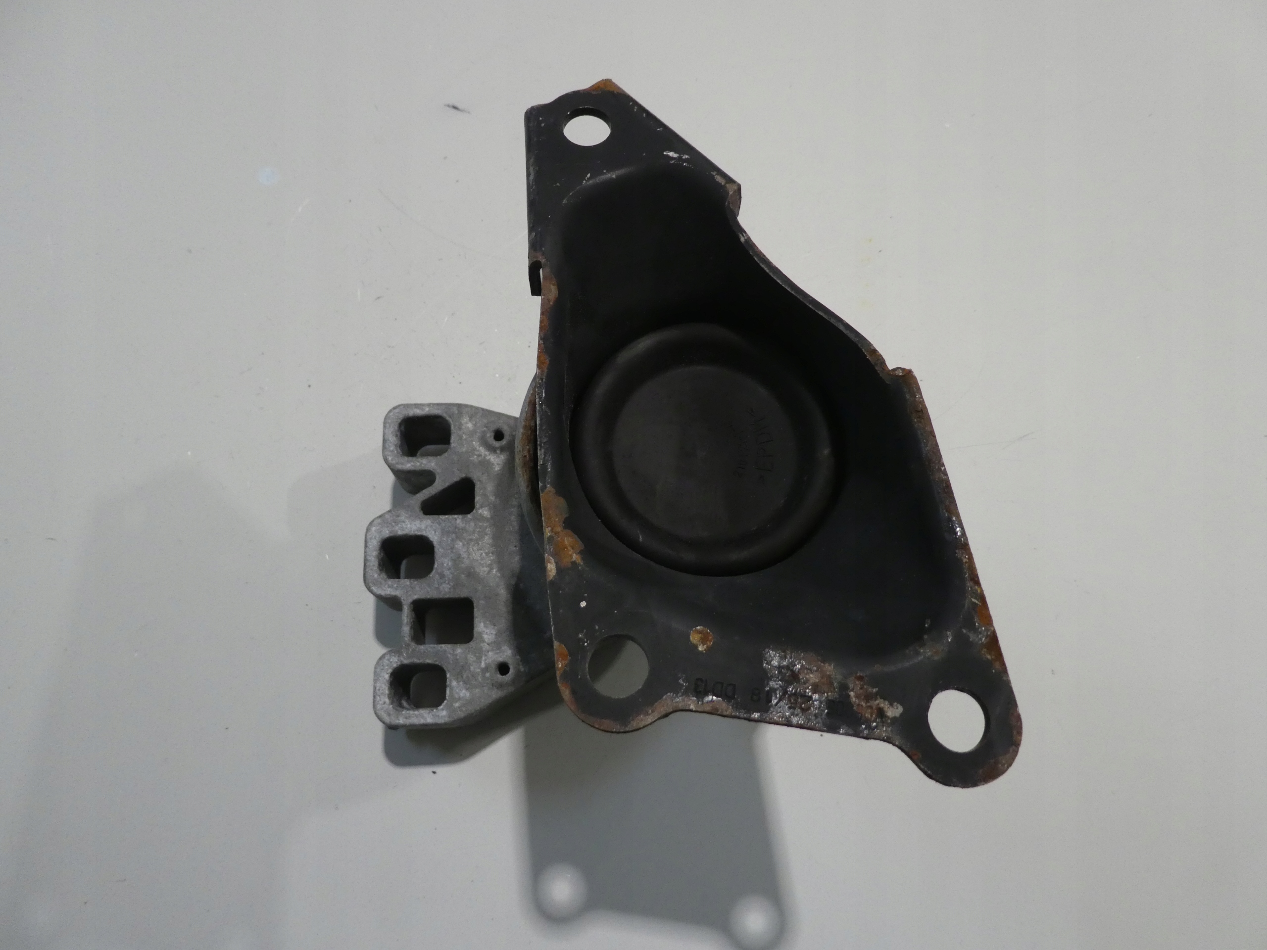 T5 LIFT 2.0TDI engine mount 7H0199256H 7E0199207
