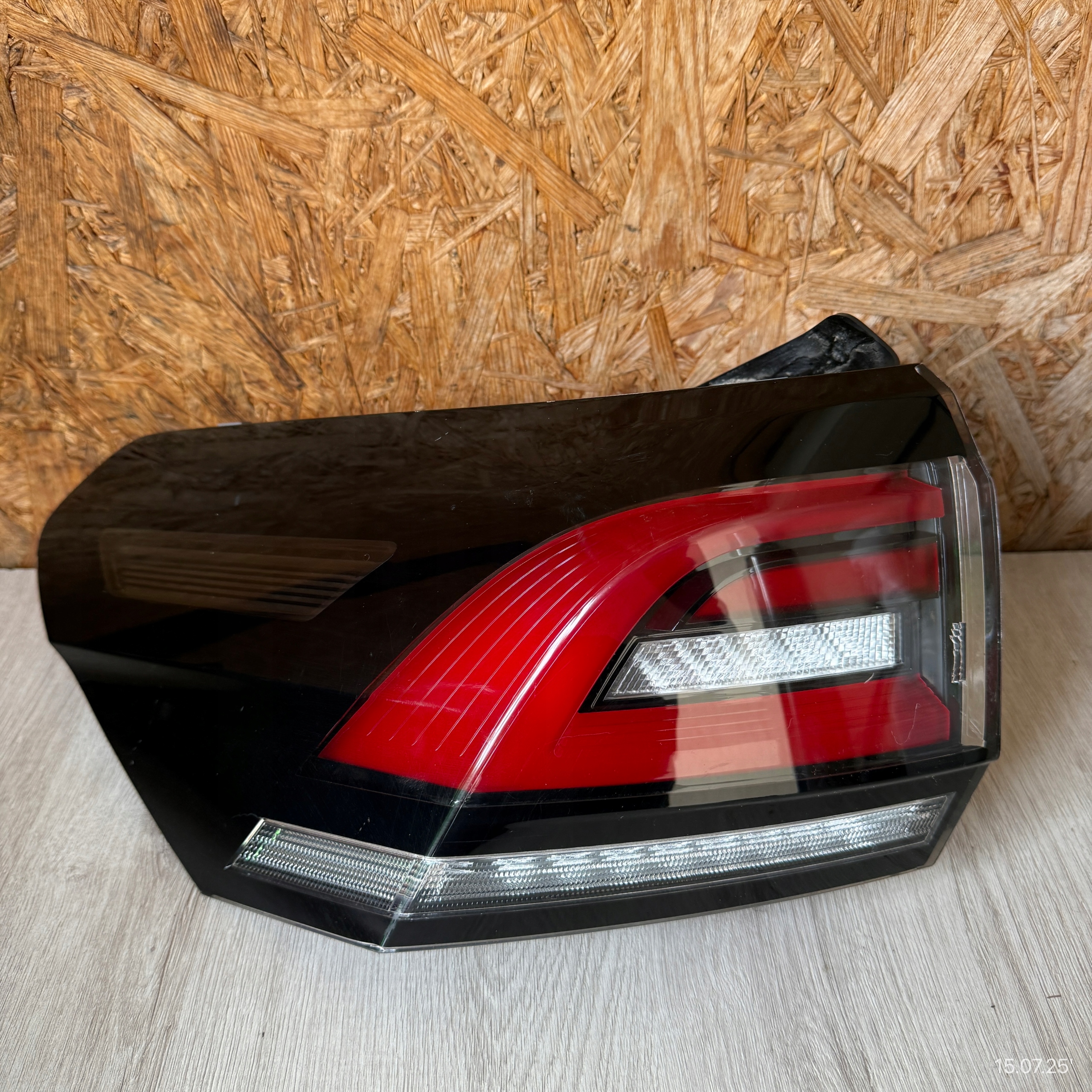light rear left VW VOLKSWAGEN TAIGO 2G7945095