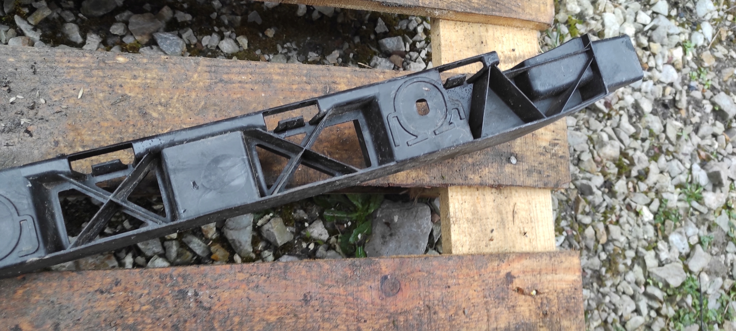 bumper bracket rear part AUDI A6 C7 sedan 4G5807458A