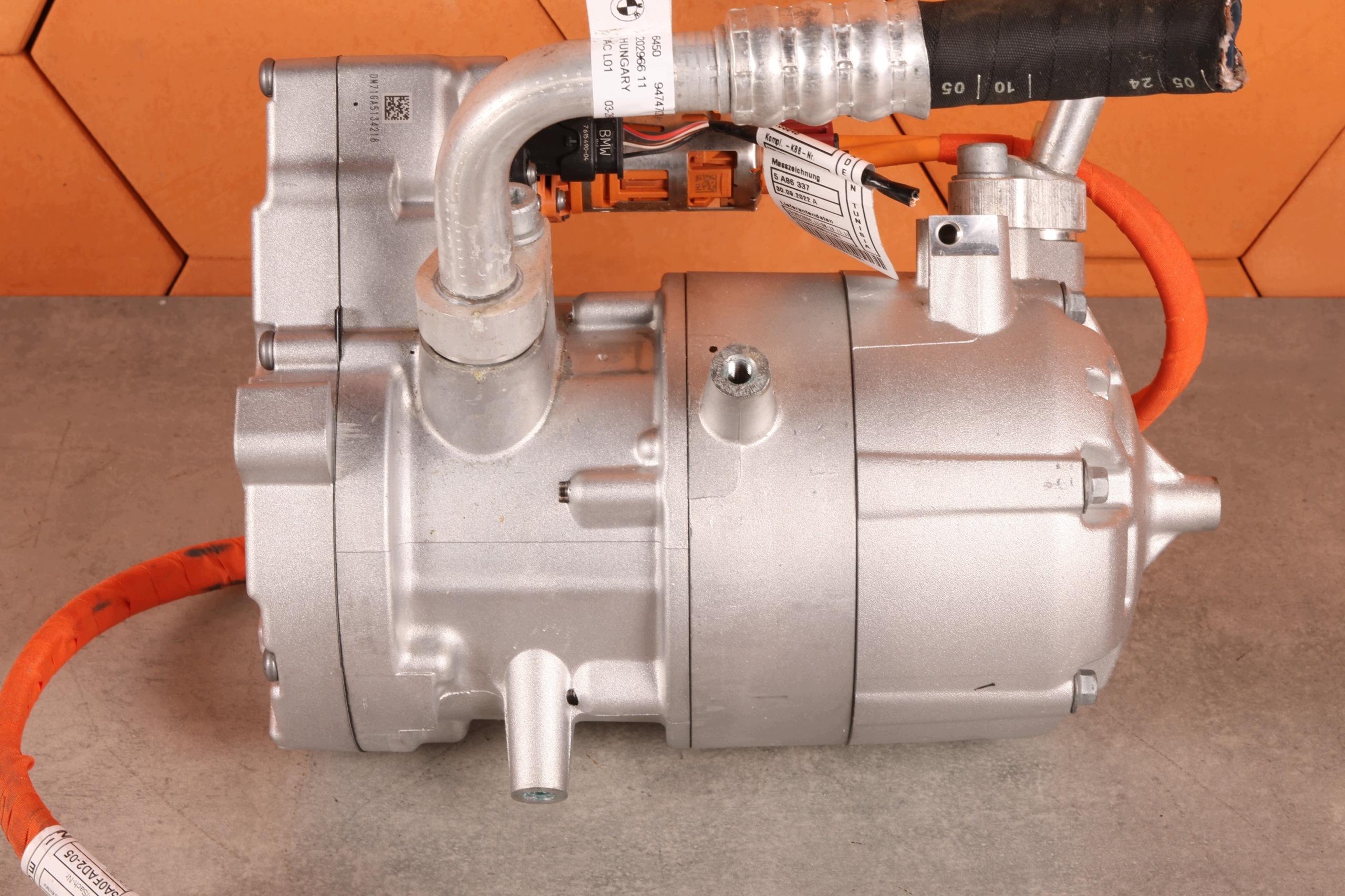 BMW i5 G60 i4 G26 iX I20 iX1 U11 compressor; air conditioning compressor 5B31E59