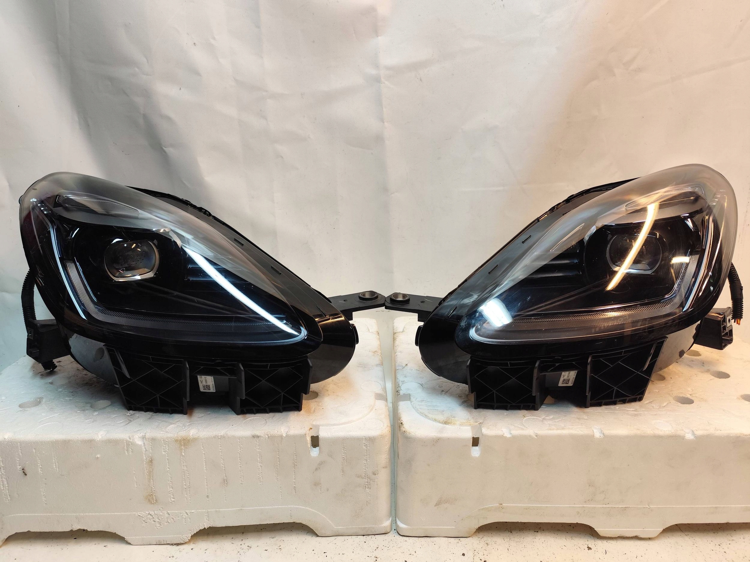 MASERATI GRECALE light front FULL LED right left KOMPLET DEMONTAZ
