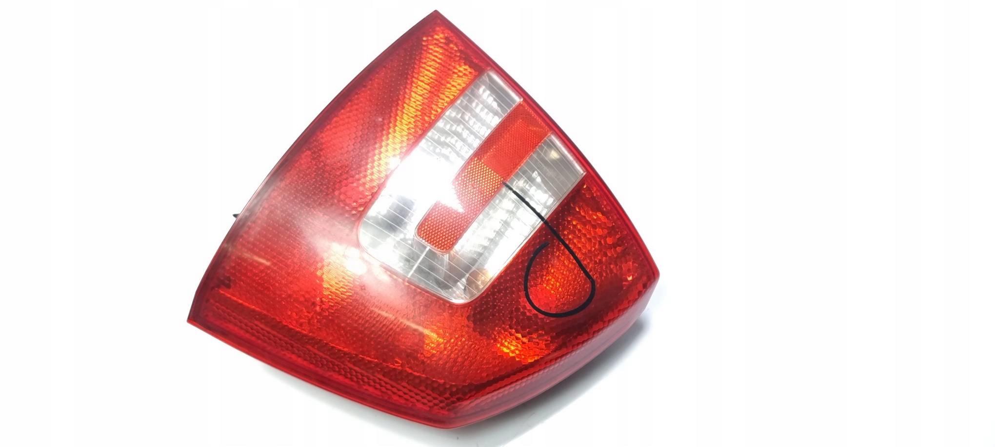 light right rear part 1Z5945096A SKODA OCTAVIA II