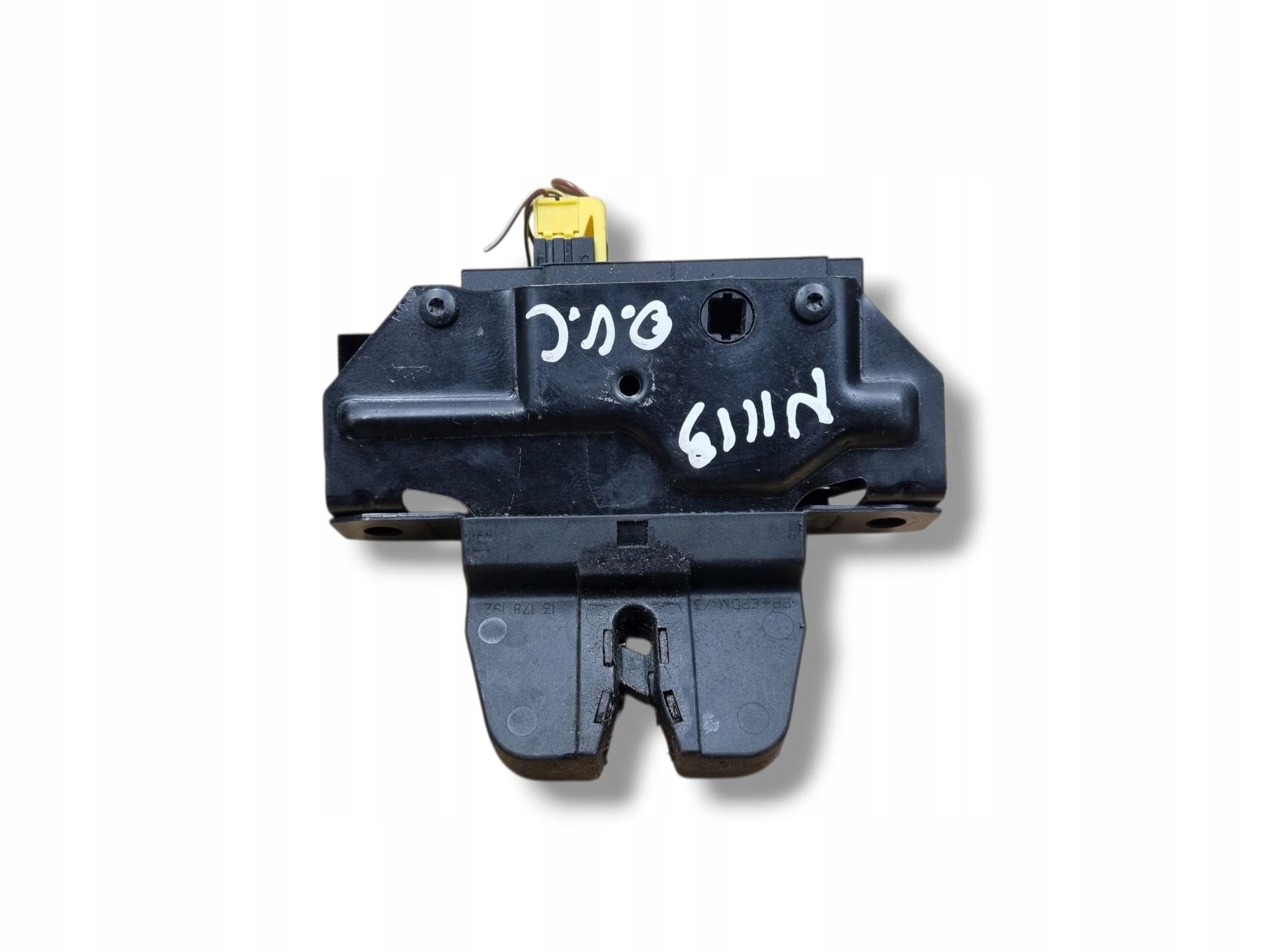 lock bonnet boot Opel Vectra C facelift 2008 13178192