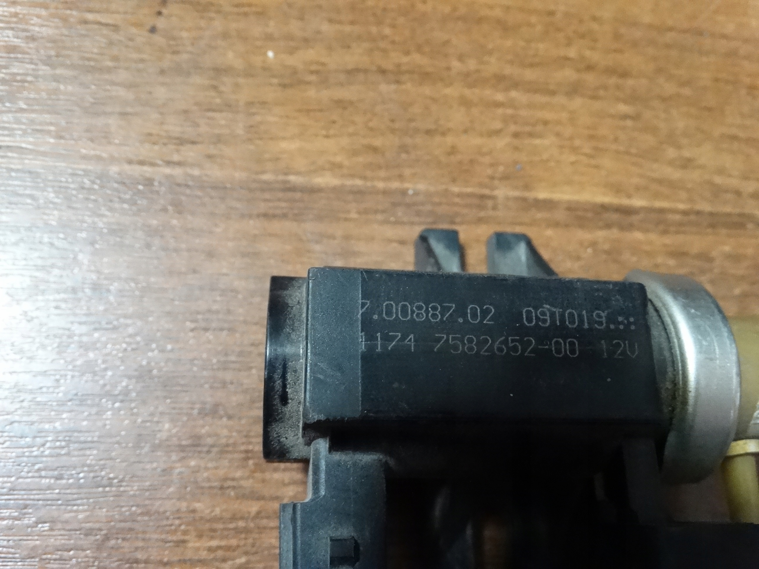 IDEALNY SENSOR UNTERDRUCK TURBO BMW 1