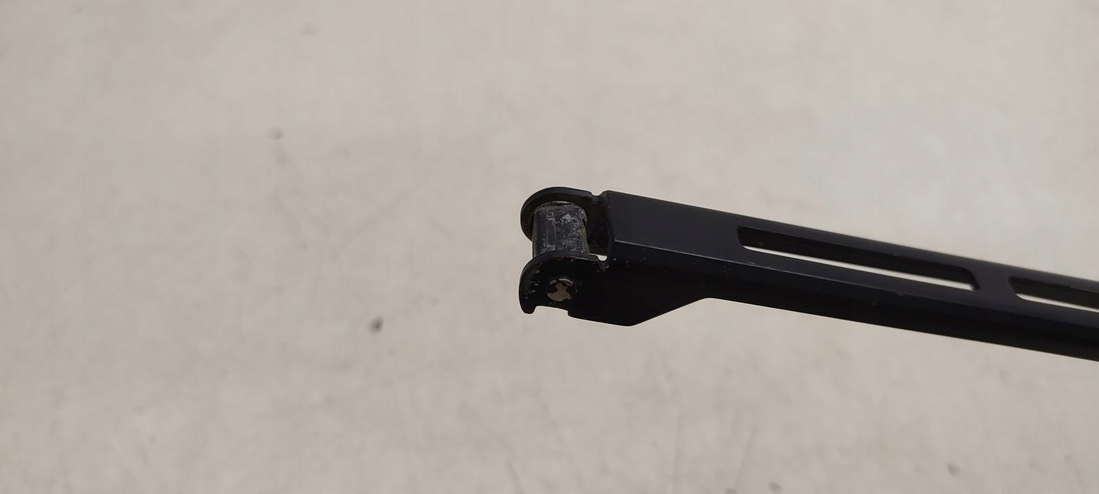 wischerarm links Audi A4 B6 1,6 8V MPI