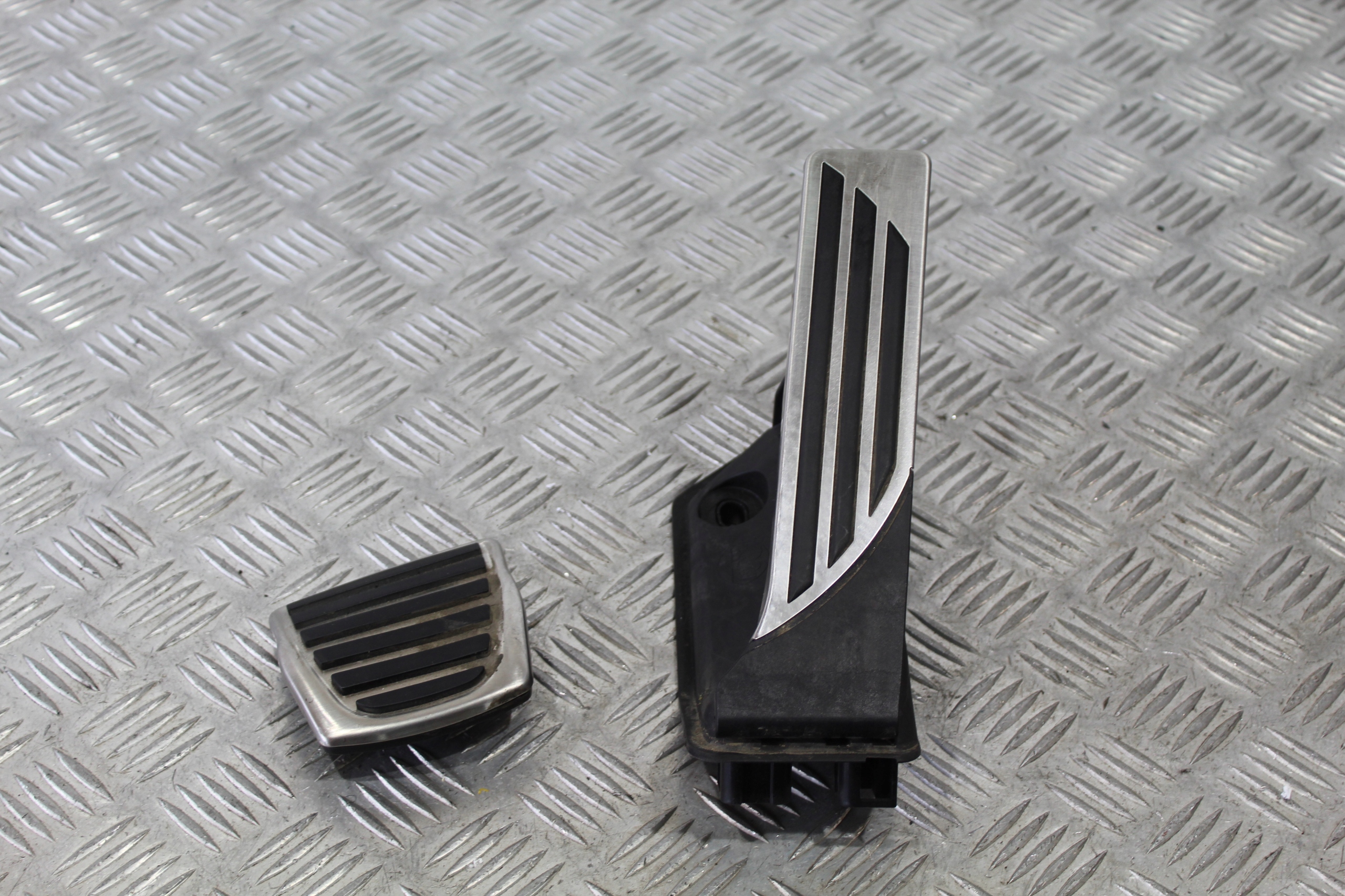 accelerator pedal caps STELVIO 00505513370