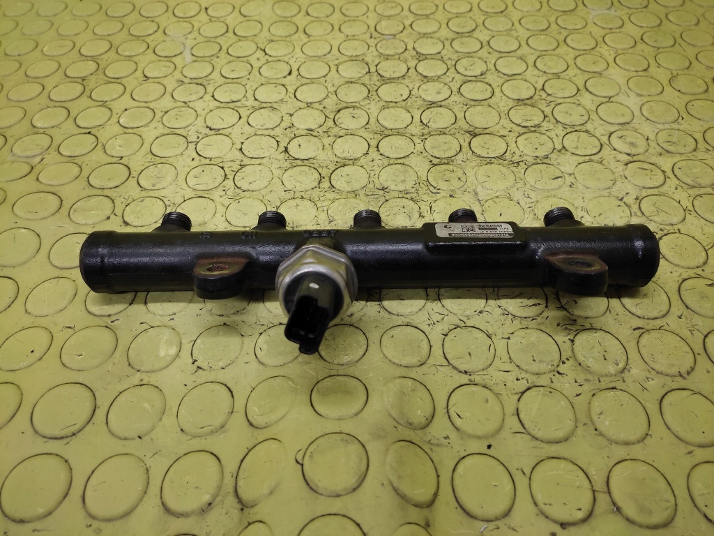 CITROEN C4 2.0 HDI Rampe injection 9681649580