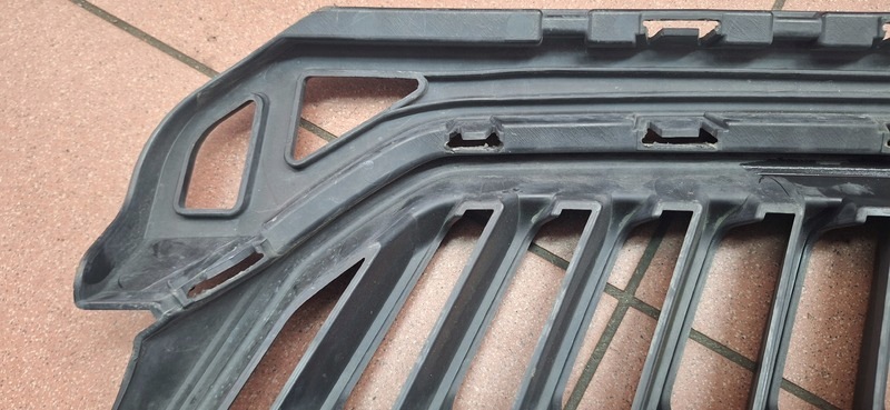 grille radiateur SKODA CITIGO 1ST853653B