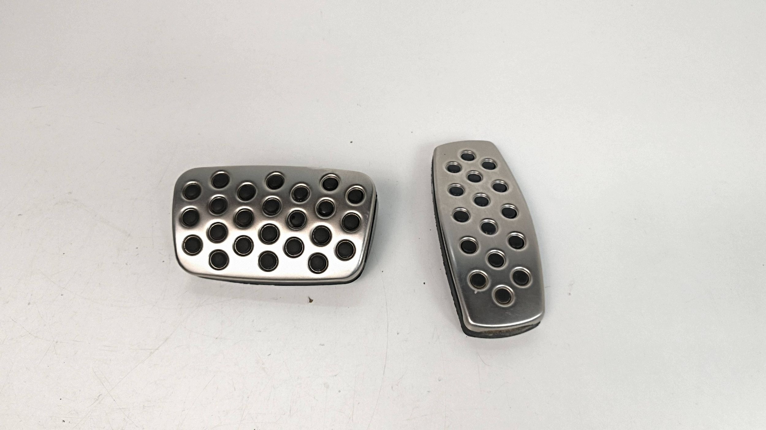 Opel Insignia B 1901779 caps for pedals