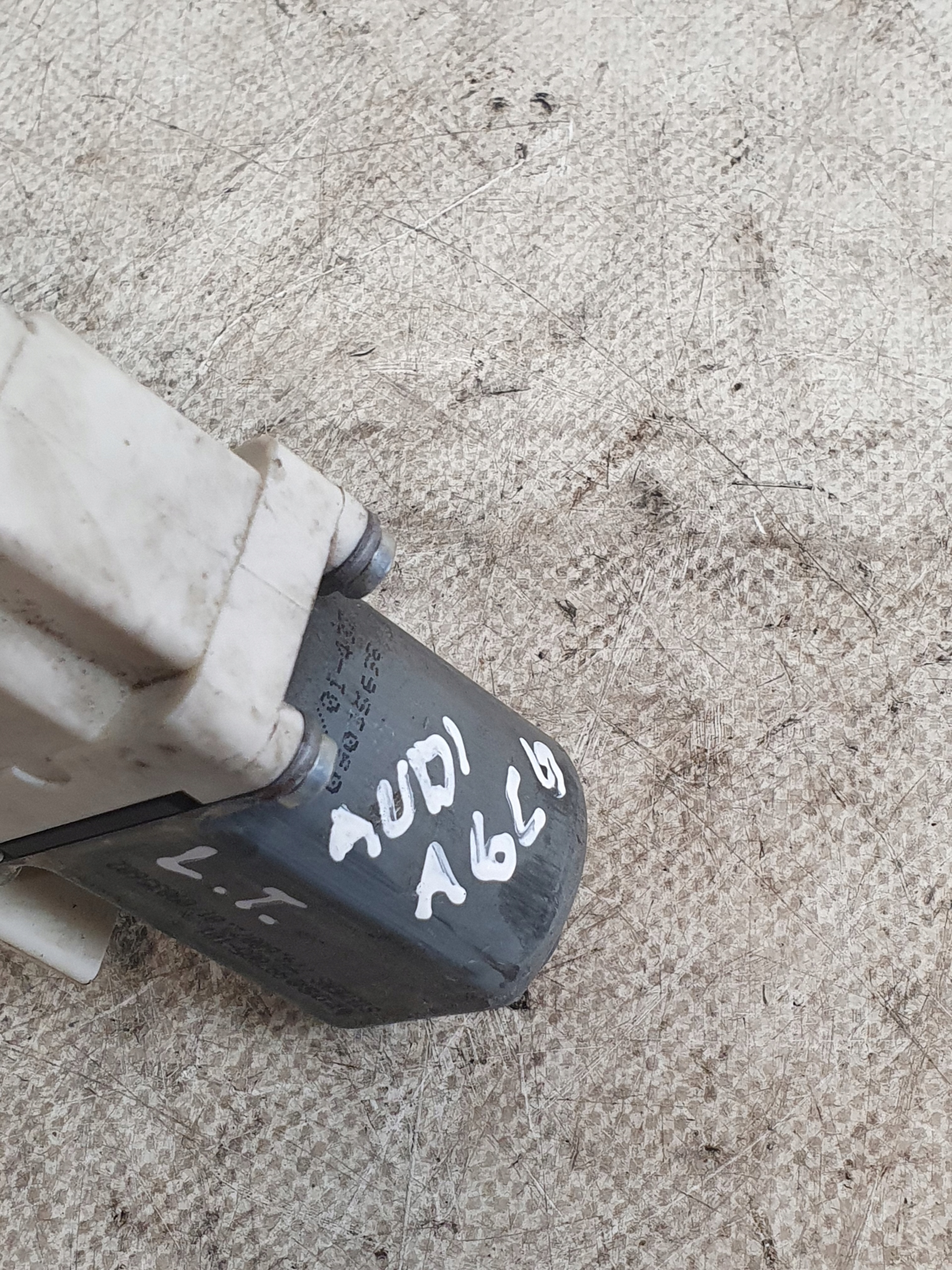 engine lifting windows left rear part OE 4F0959801A AUDI A6 C6 sedan 05r.