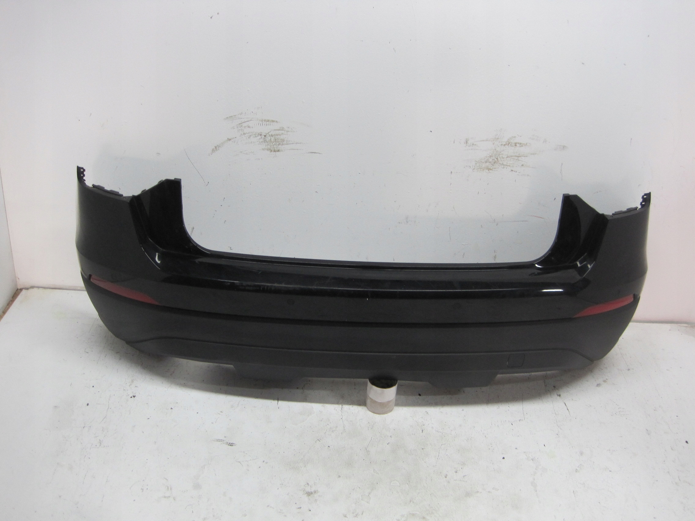 bumper rear Audi Q2 81A 4X PDC 16R below towing rear part