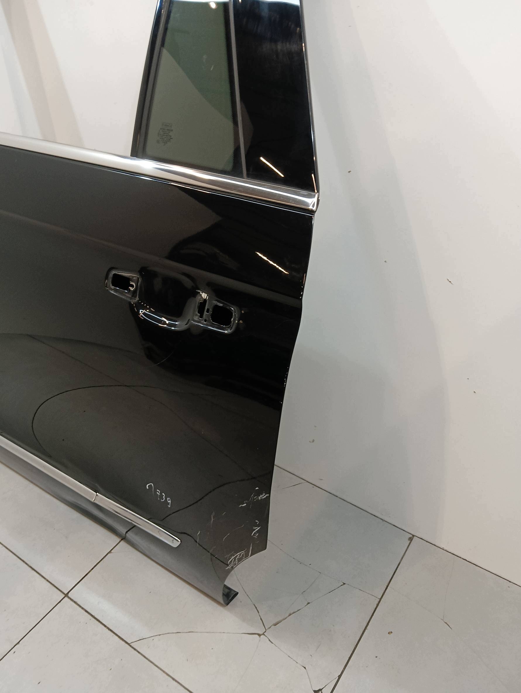 door left rear part black, LONG Lincoln Navigator IV (2017-2024)