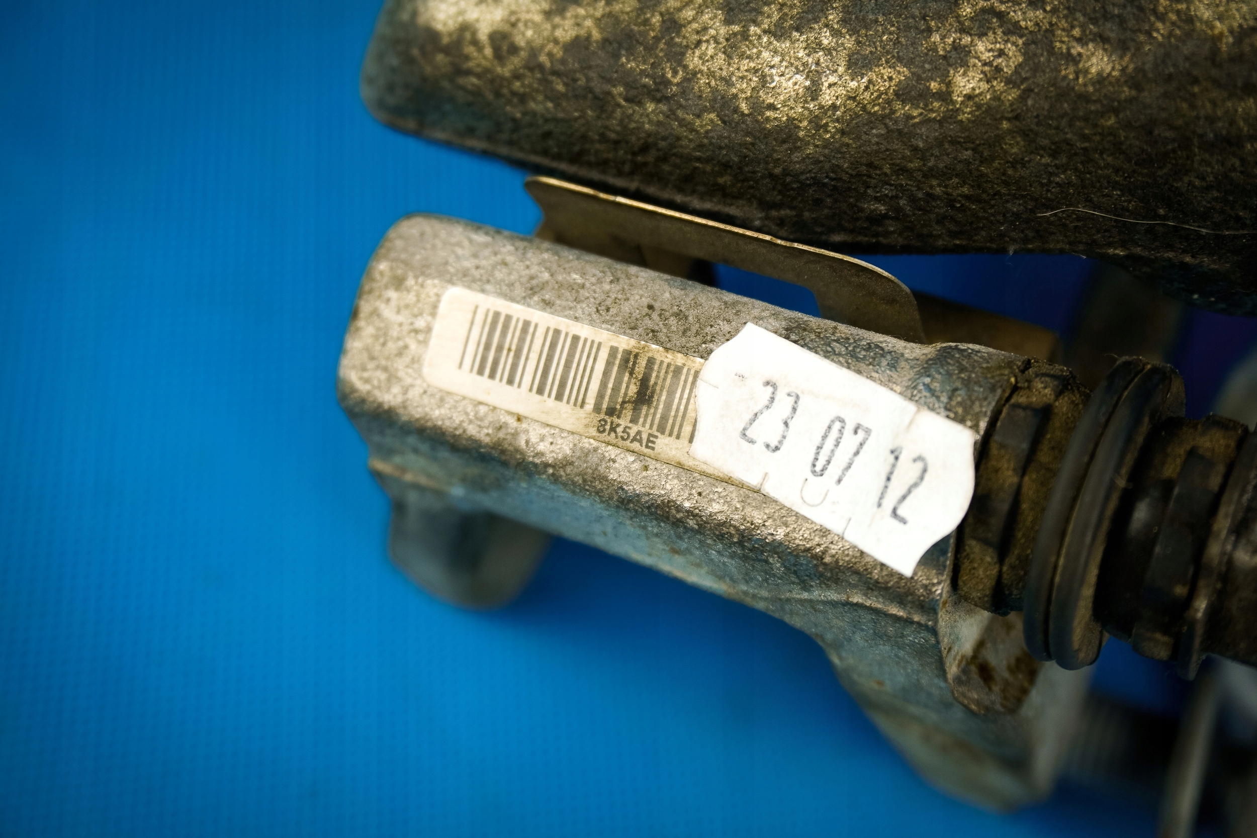 caliper brake rear part LE Audi A4 8K A5 8K0615405AE