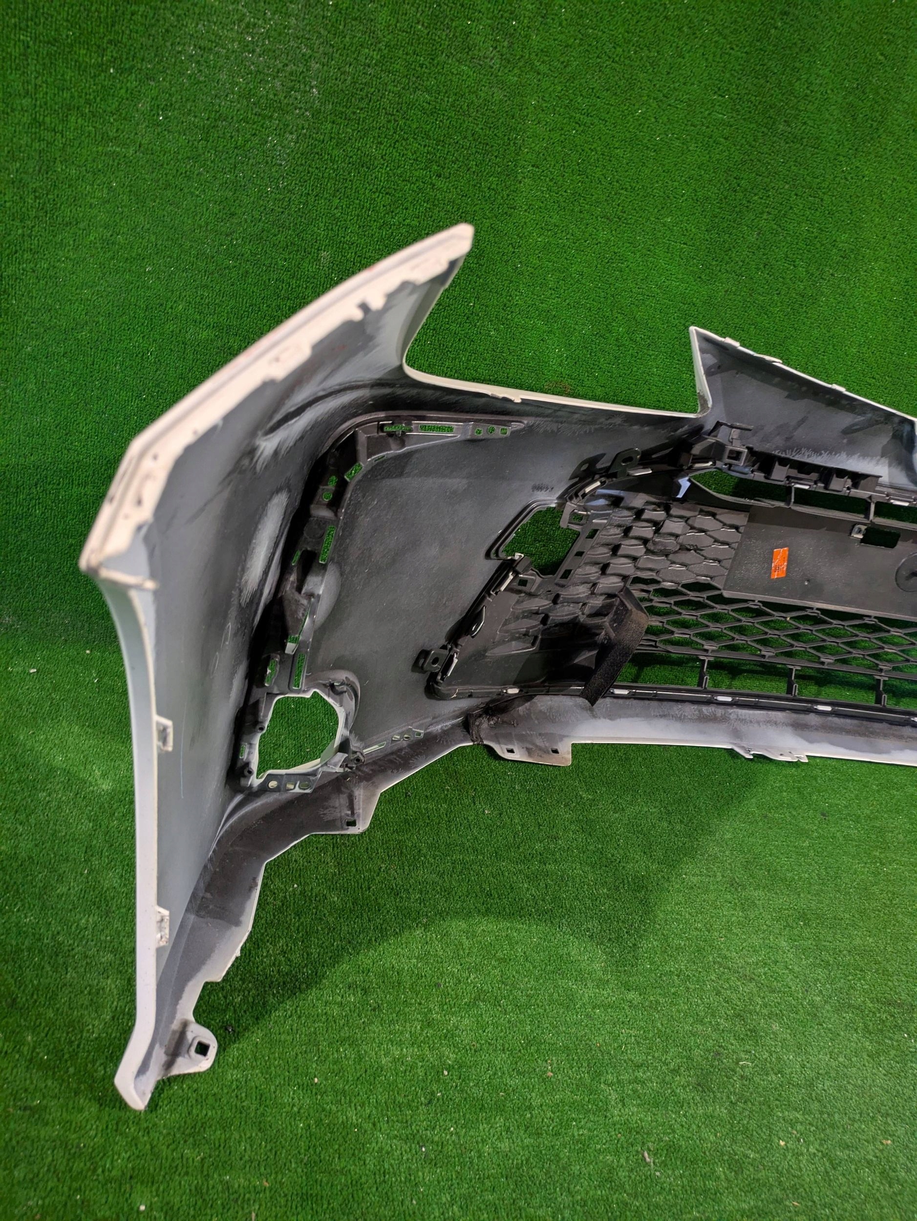 front bumper front TOYOTA COROLLA E21 sedan LIFT