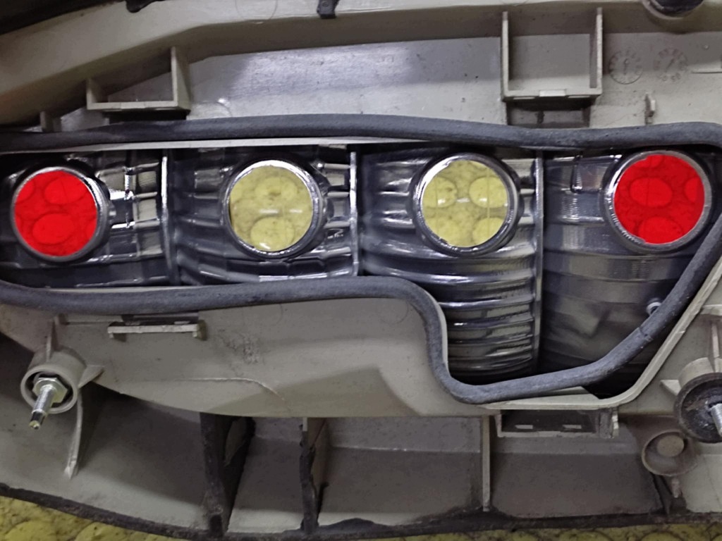 OPEL ZAFIRA A light left rear part