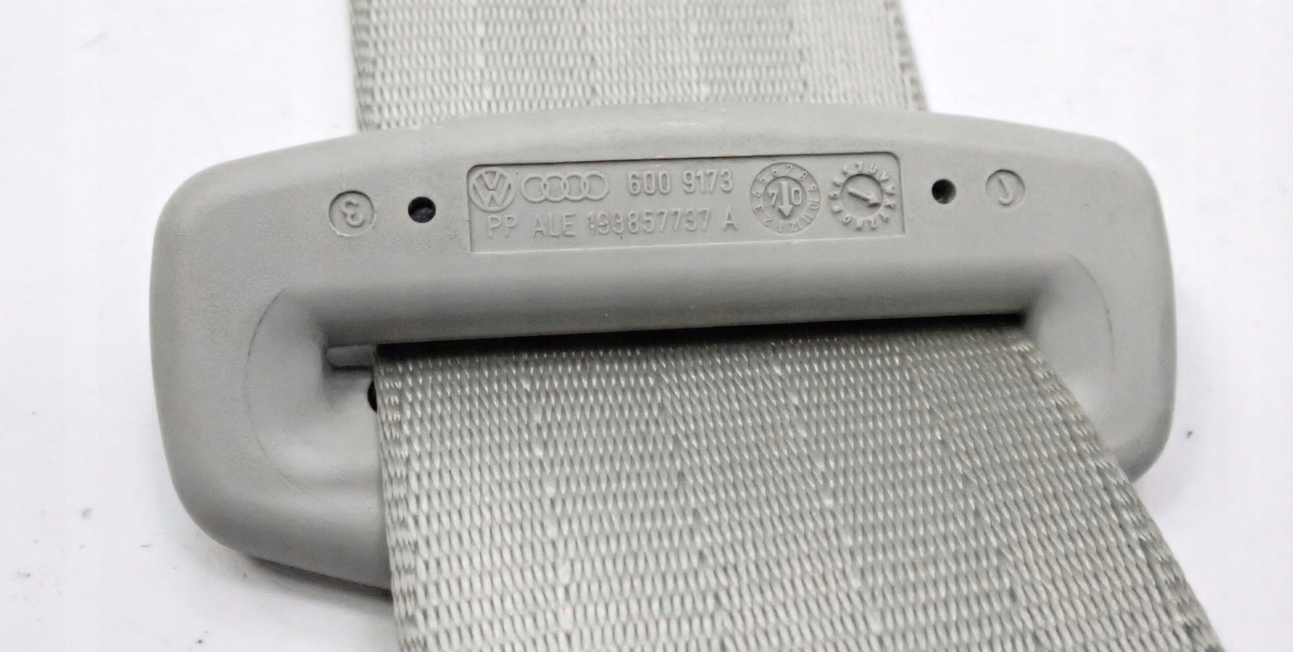 4E0857806B ремень безопасности A8 S8 D3