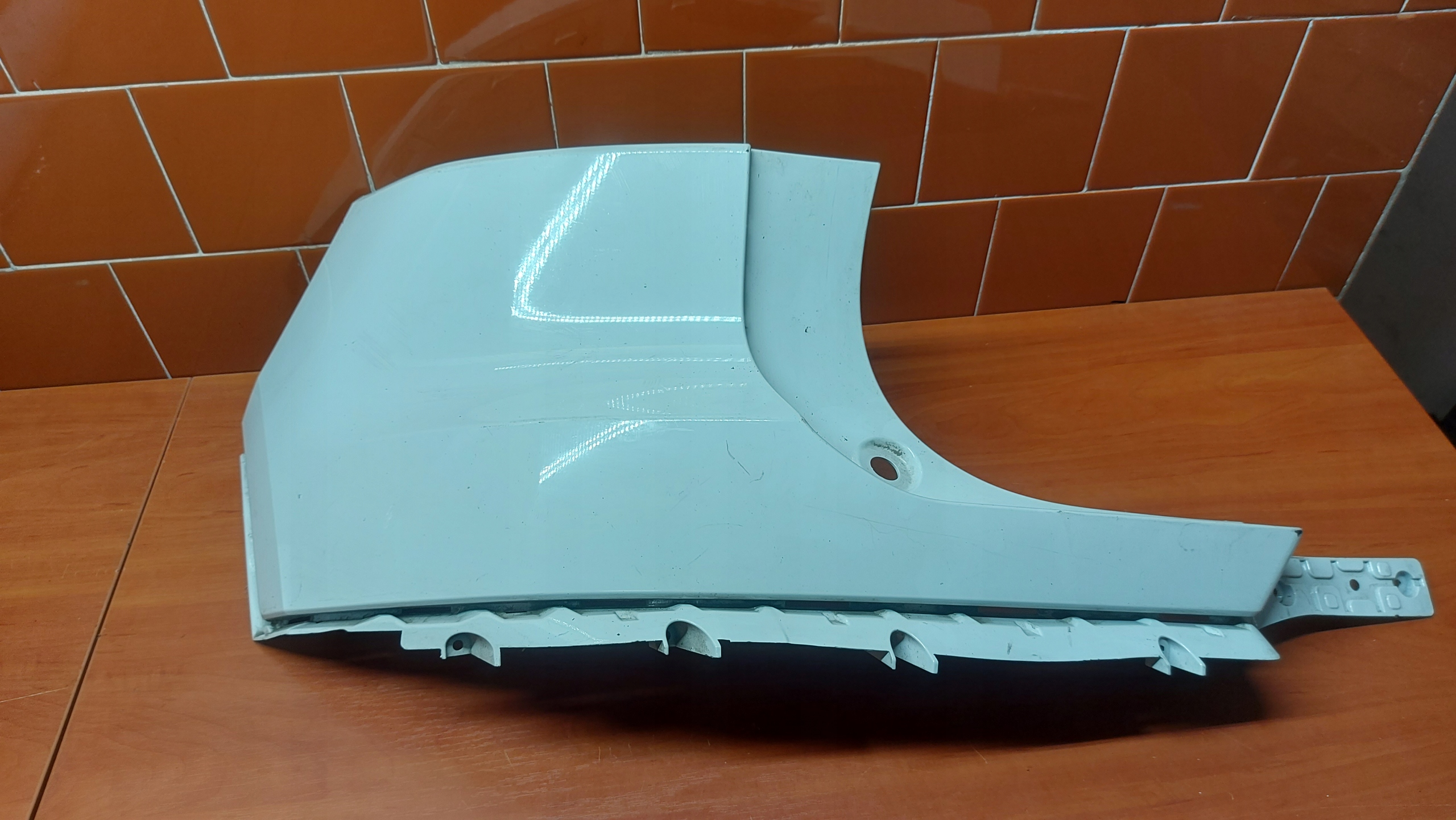 Ecke der Stoßstange links heck VOLVO XC40 II 17-24