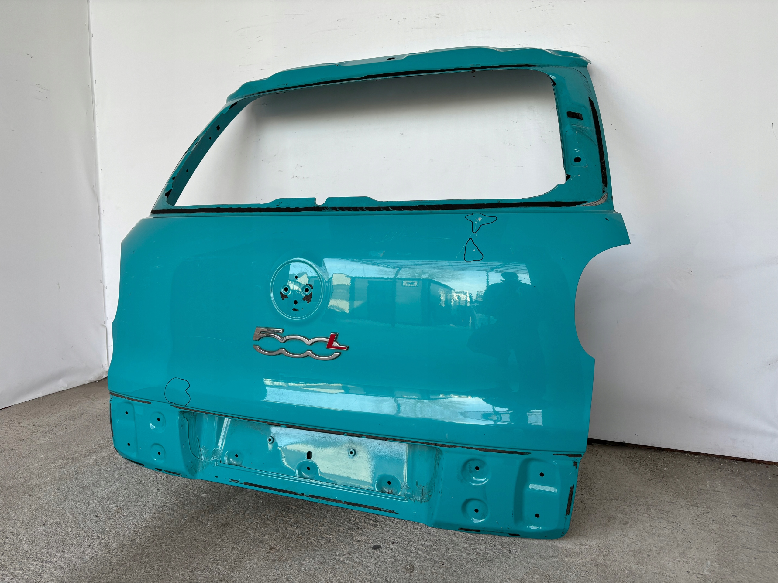 FIAT 500L крышка багажника задний доставка (==состояние==)