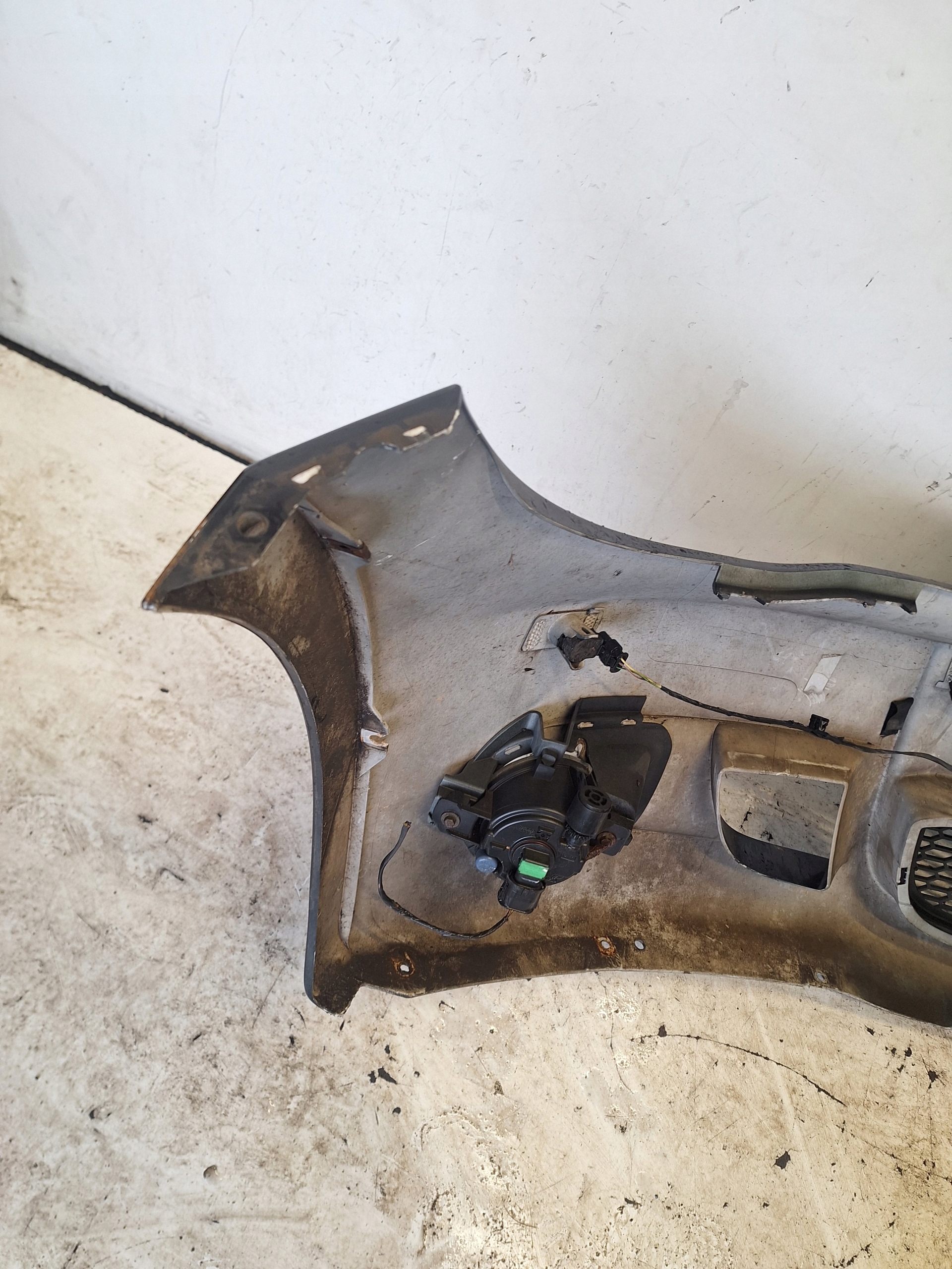 BMW and E87 04-12 bumper m-packet + PDC