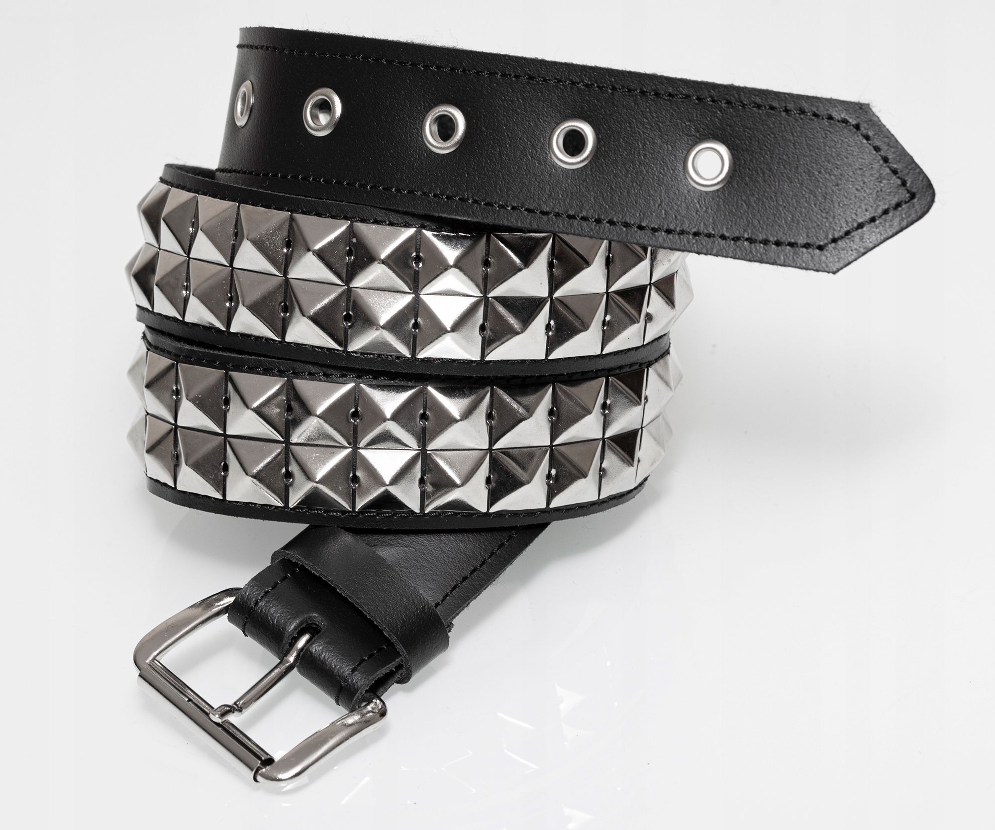 Pasek skórzany z piramidami rozmiar 125